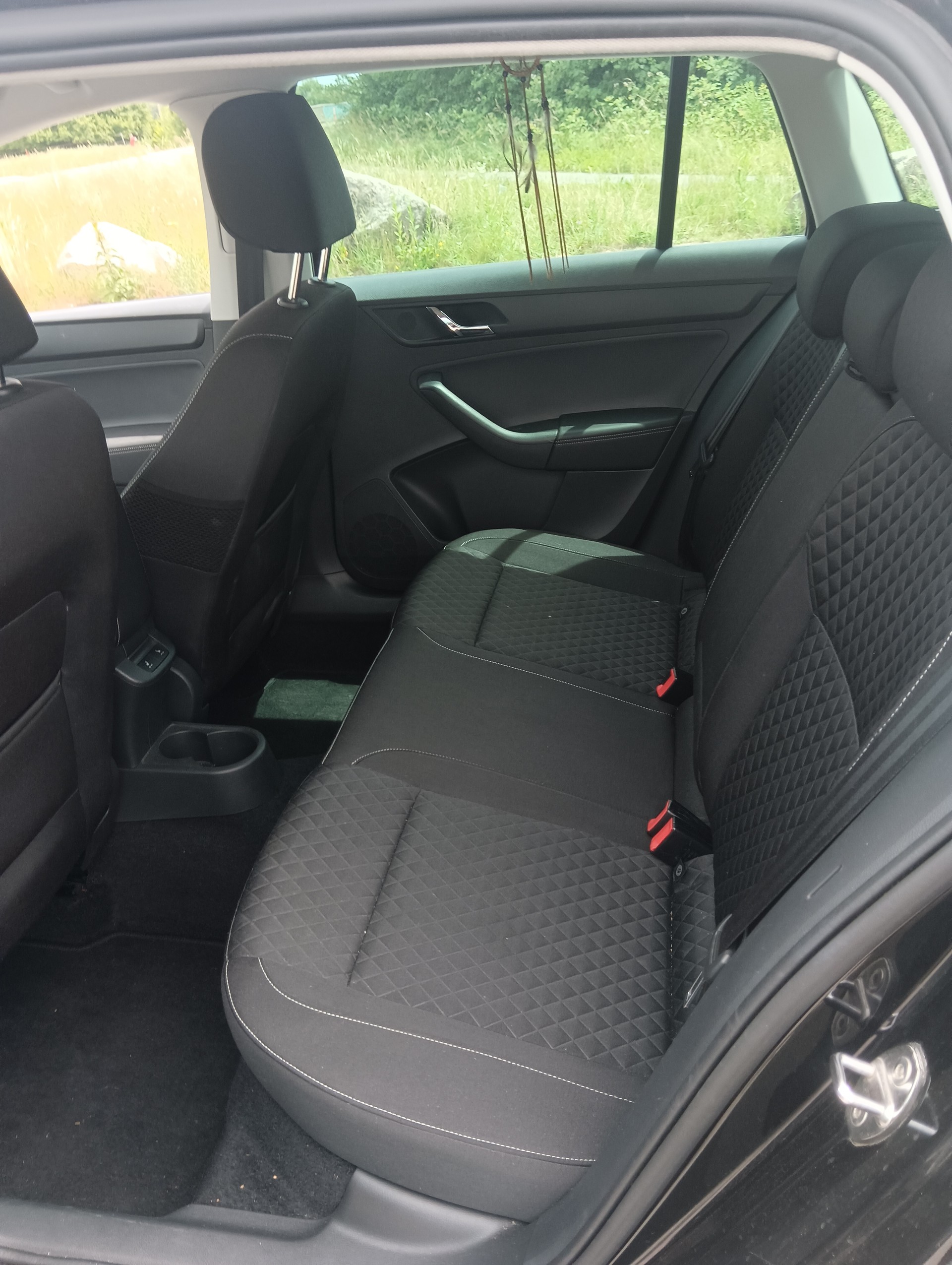 SKODA Rapid Spaceback 1.4 TSI Monte Carlo DSG-image-7