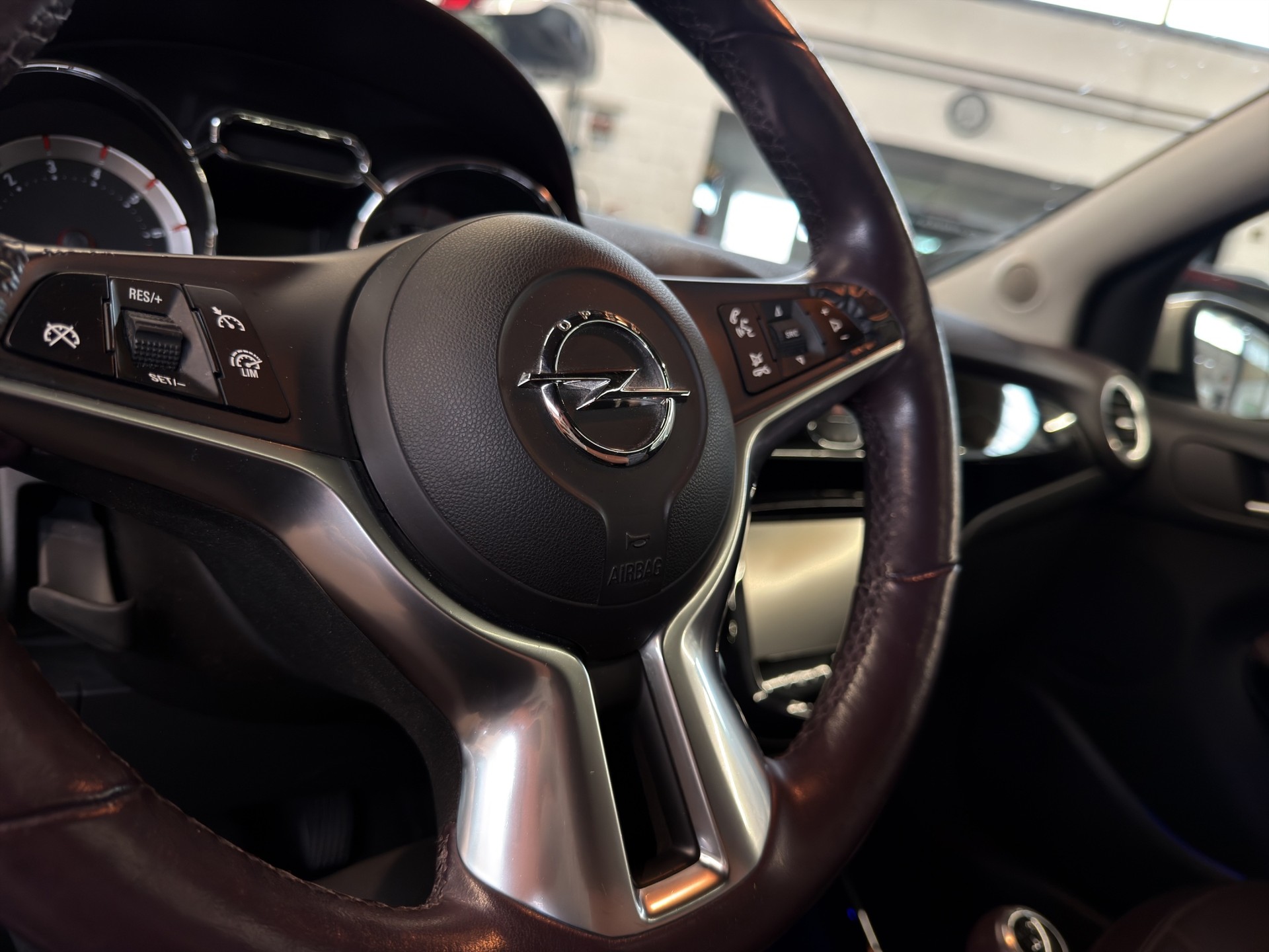 OPEL Adam 1.4 ecoFLEX SLAM-image-14