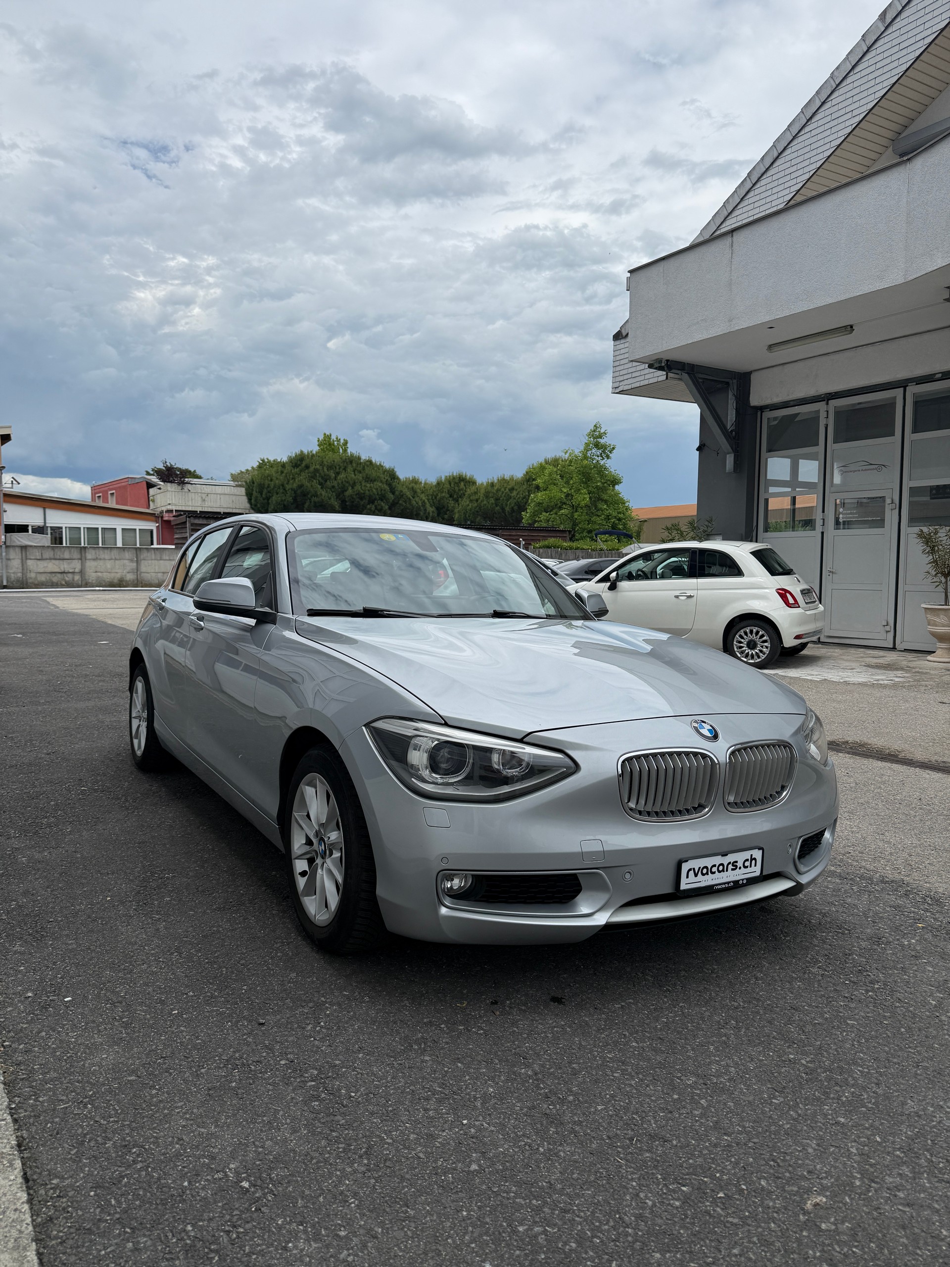 BMW 116d Urban Line Steptronic-image-2