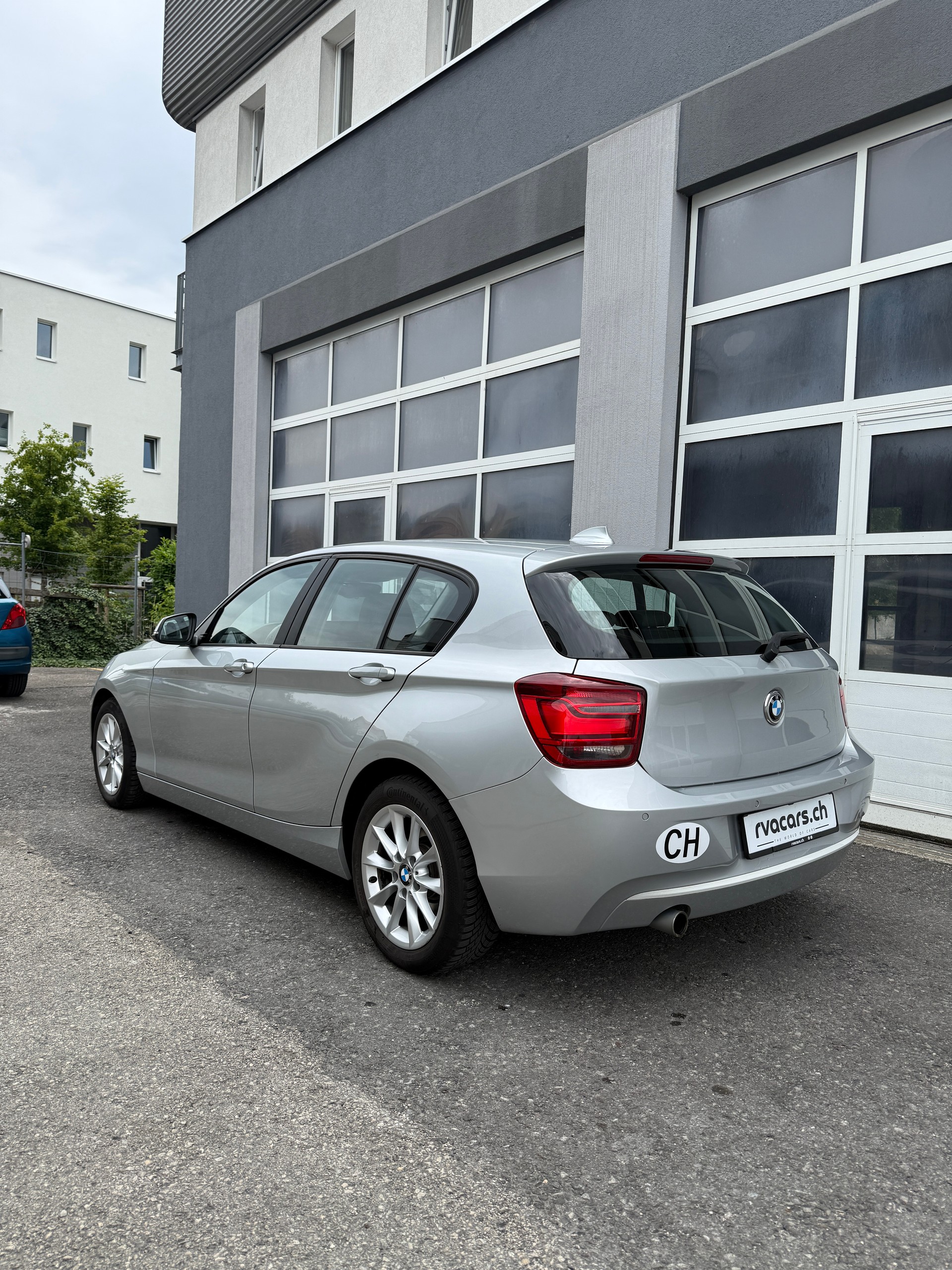 BMW 116d Urban Line Steptronic-image-3