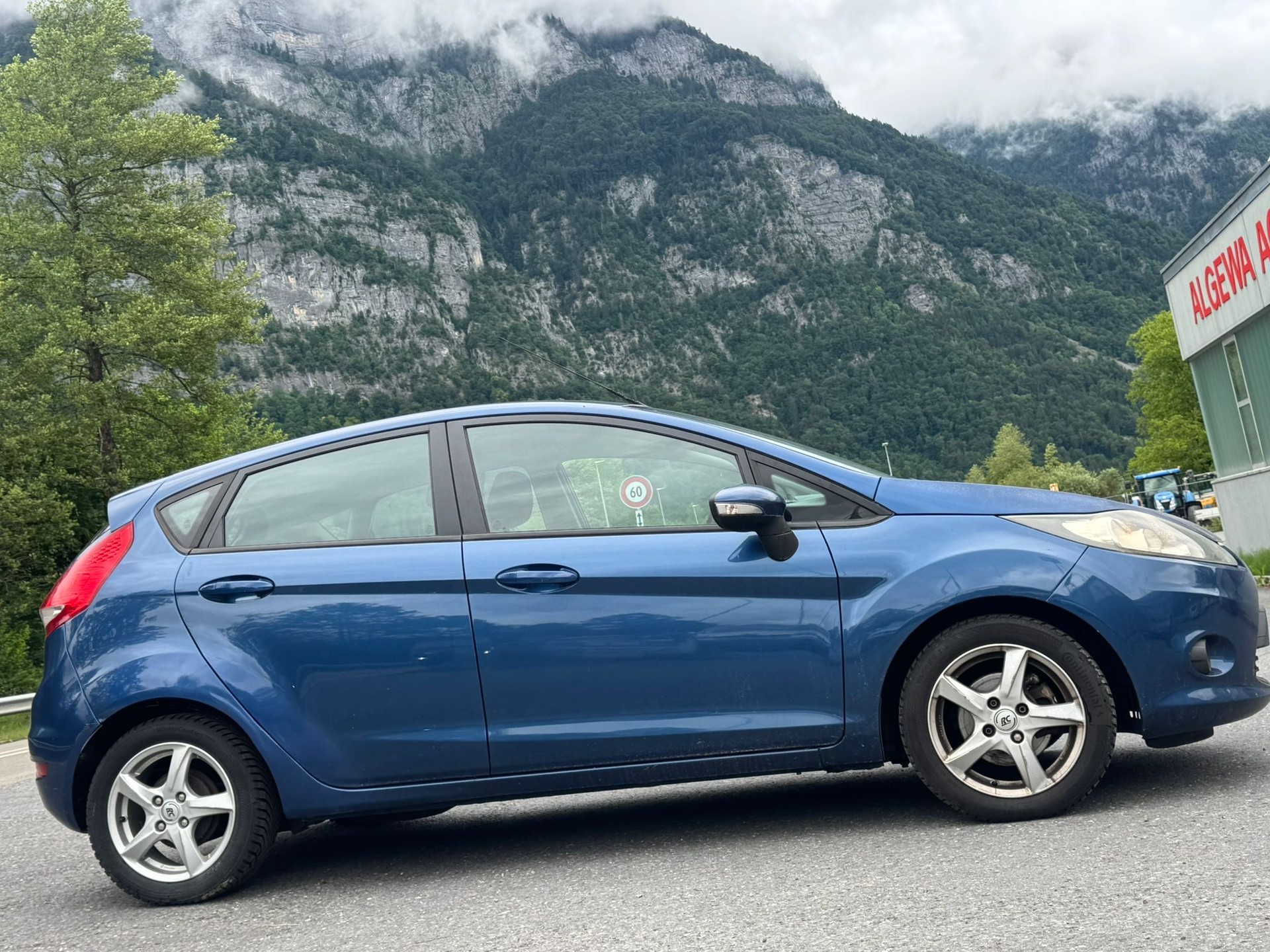 FORD Fiesta 1.25 16V Titanium-image-11