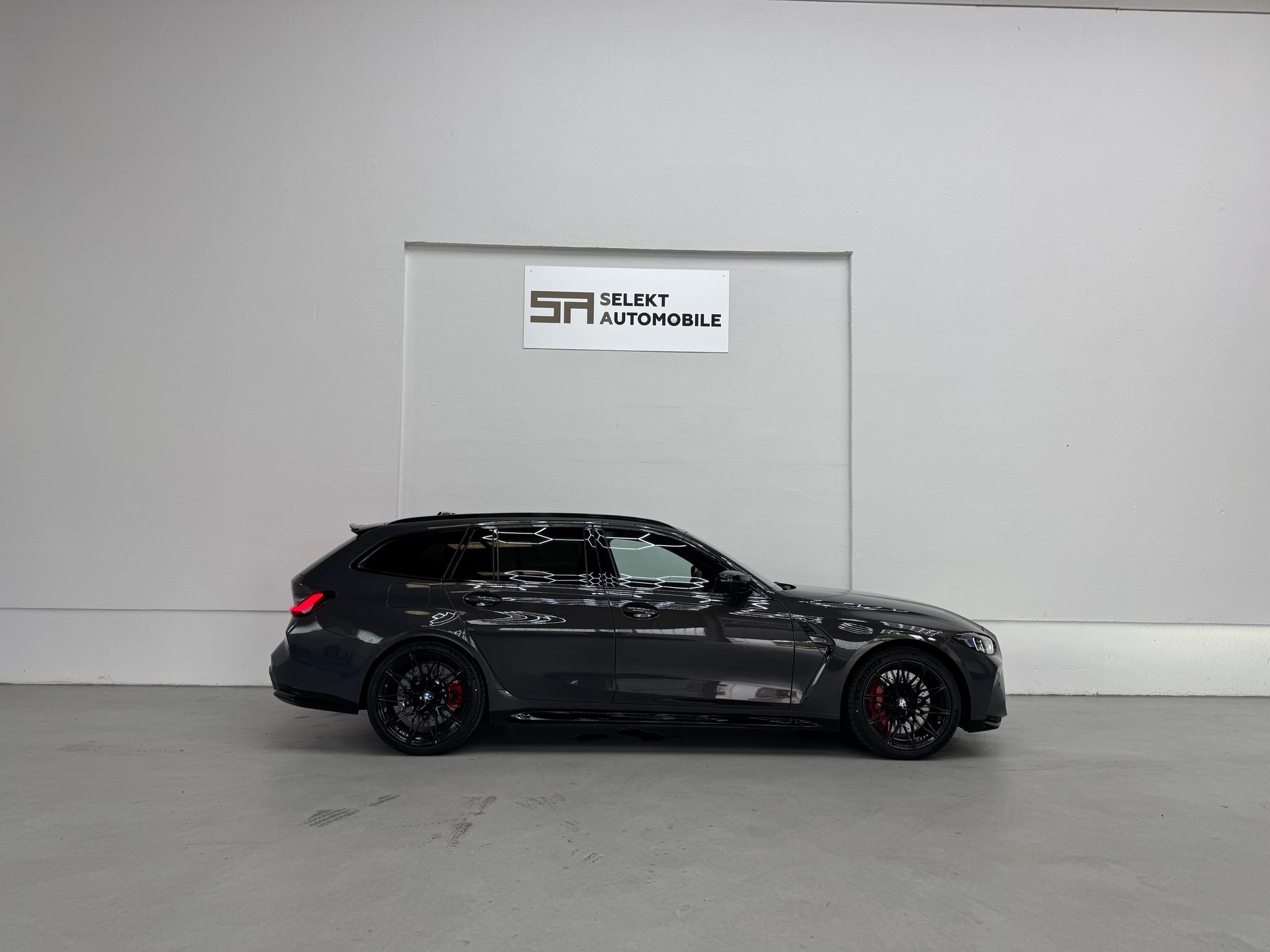 BMW M3 Touring xDrive Competition M | Dravitgrau Met.-image-6
