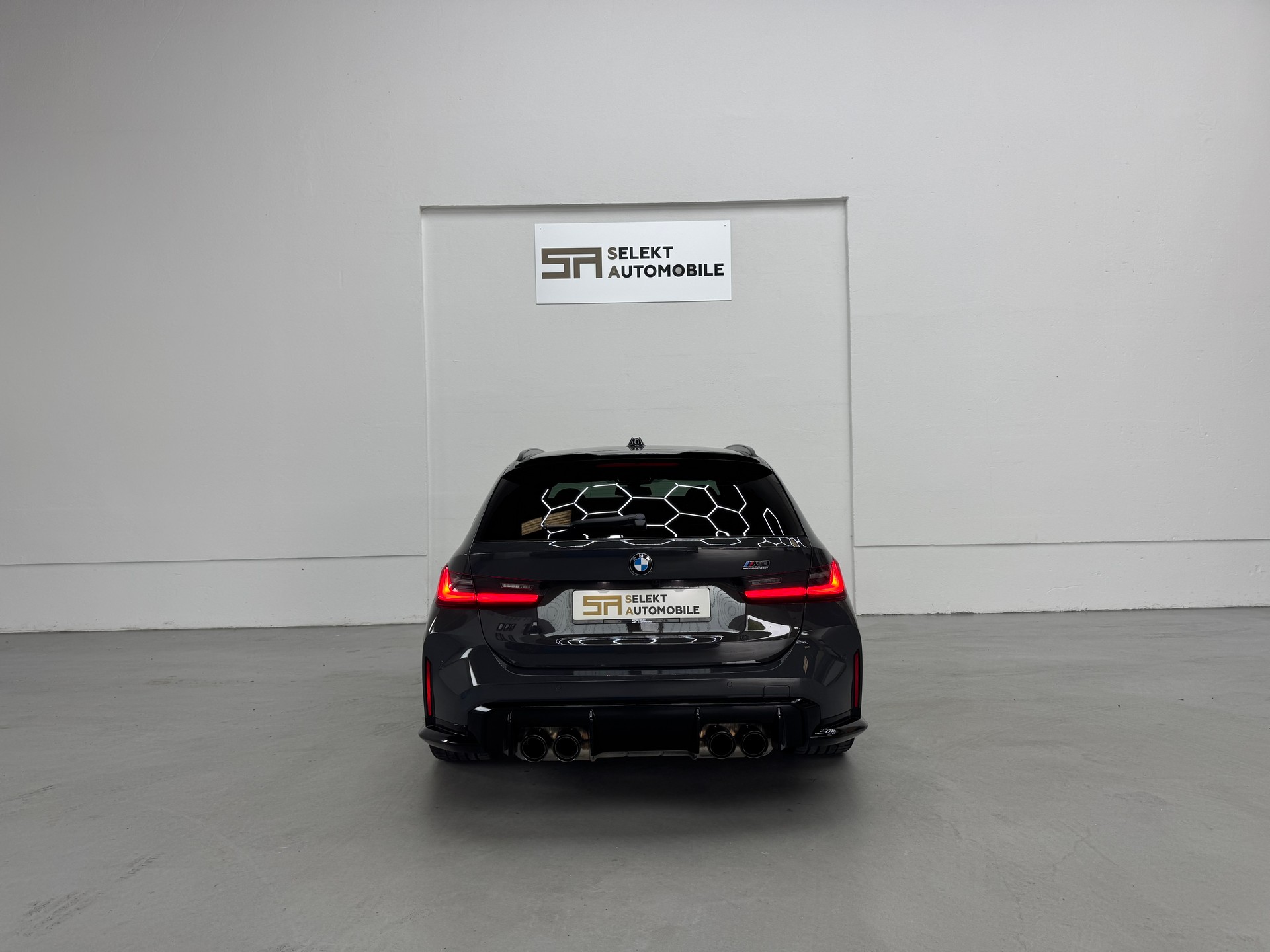 BMW M3 Touring xDrive Competition M | Dravitgrau Met.-image-4