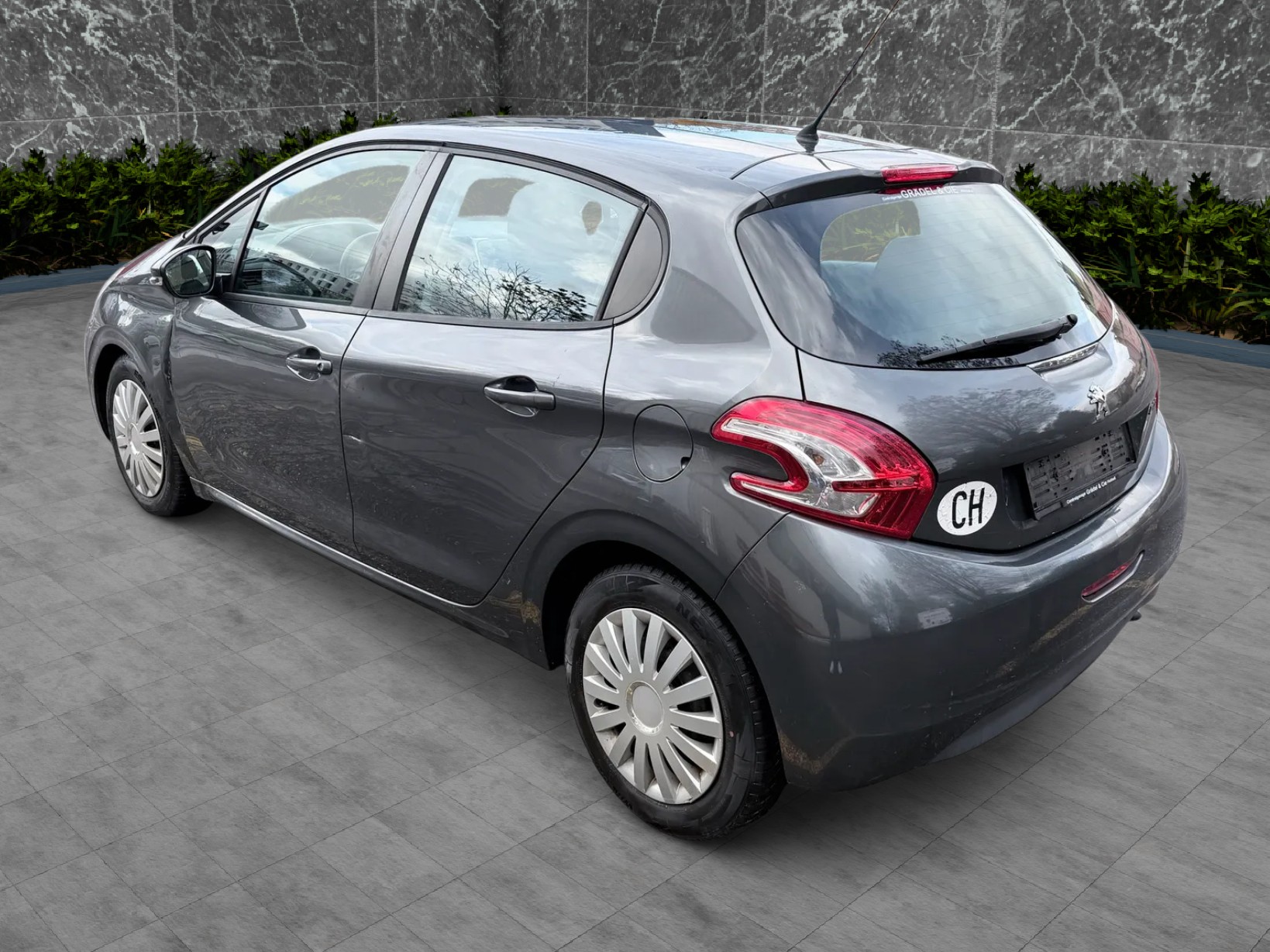 PEUGEOT 208 1.4 VTI Active-image-2