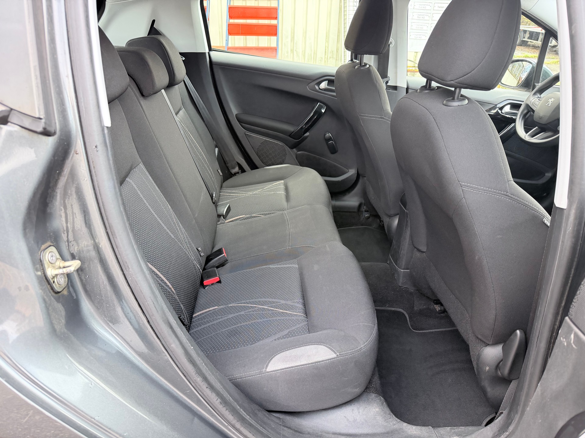 PEUGEOT 208 1.4 VTI Active-image-7