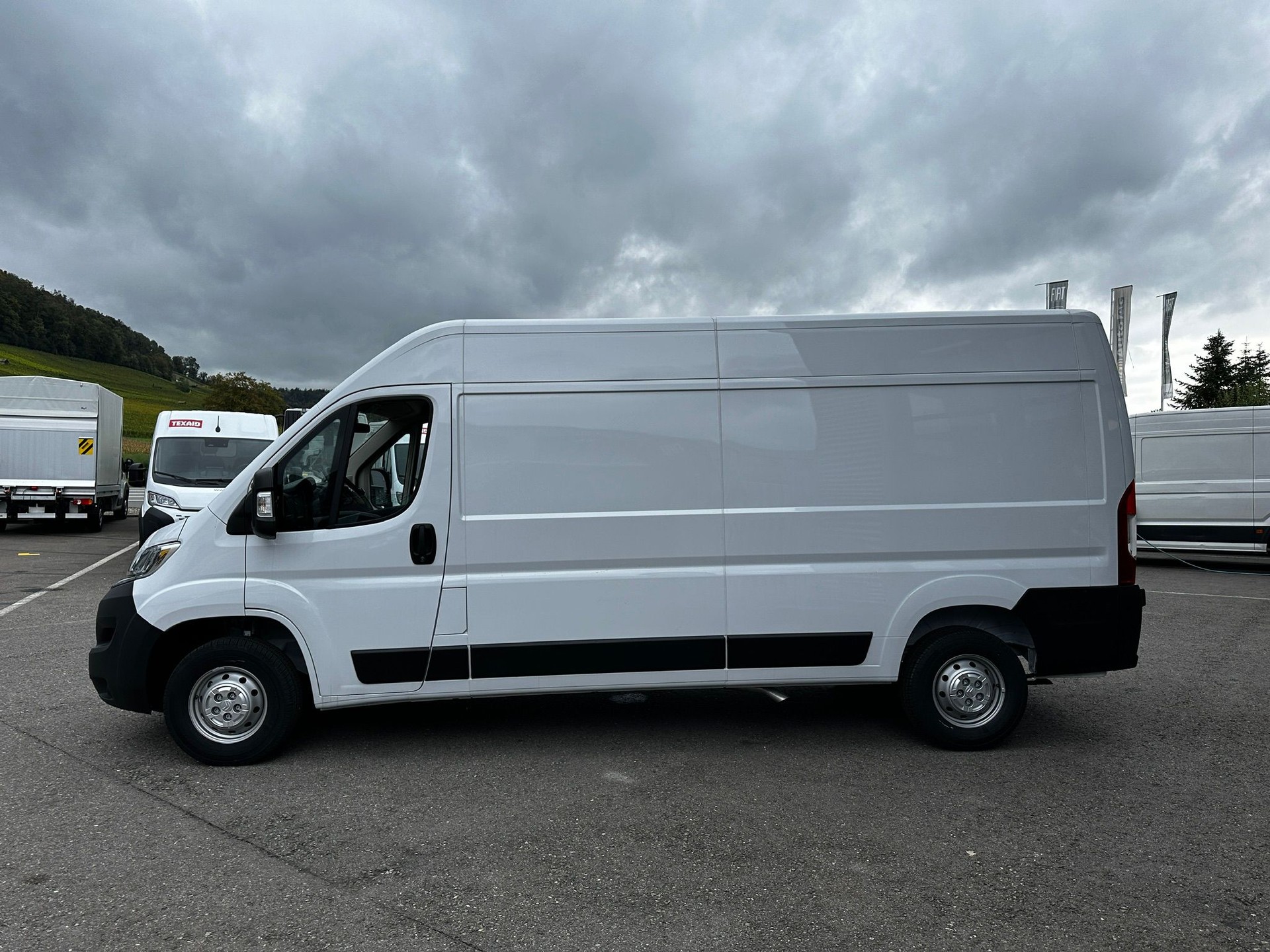 CITROEN Jumper 33 2.2 BlueHDi 140 L3H2-image-8