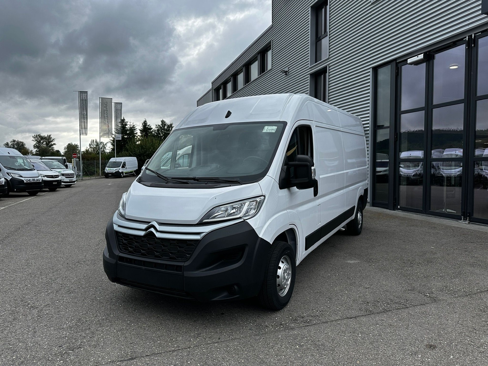 CITROEN Jumper 33 2.2 BlueHDi 140 L3H2-image-9