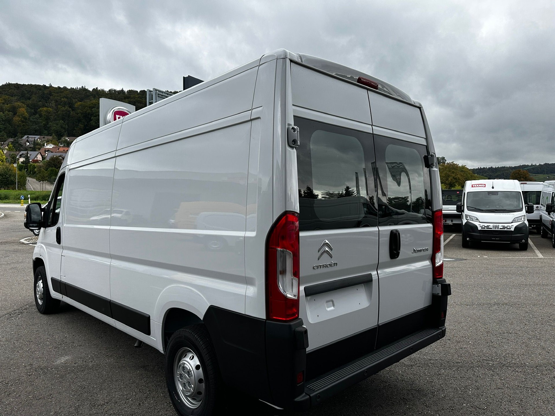 CITROEN Jumper 33 2.2 BlueHDi 140 L3H2-image-7