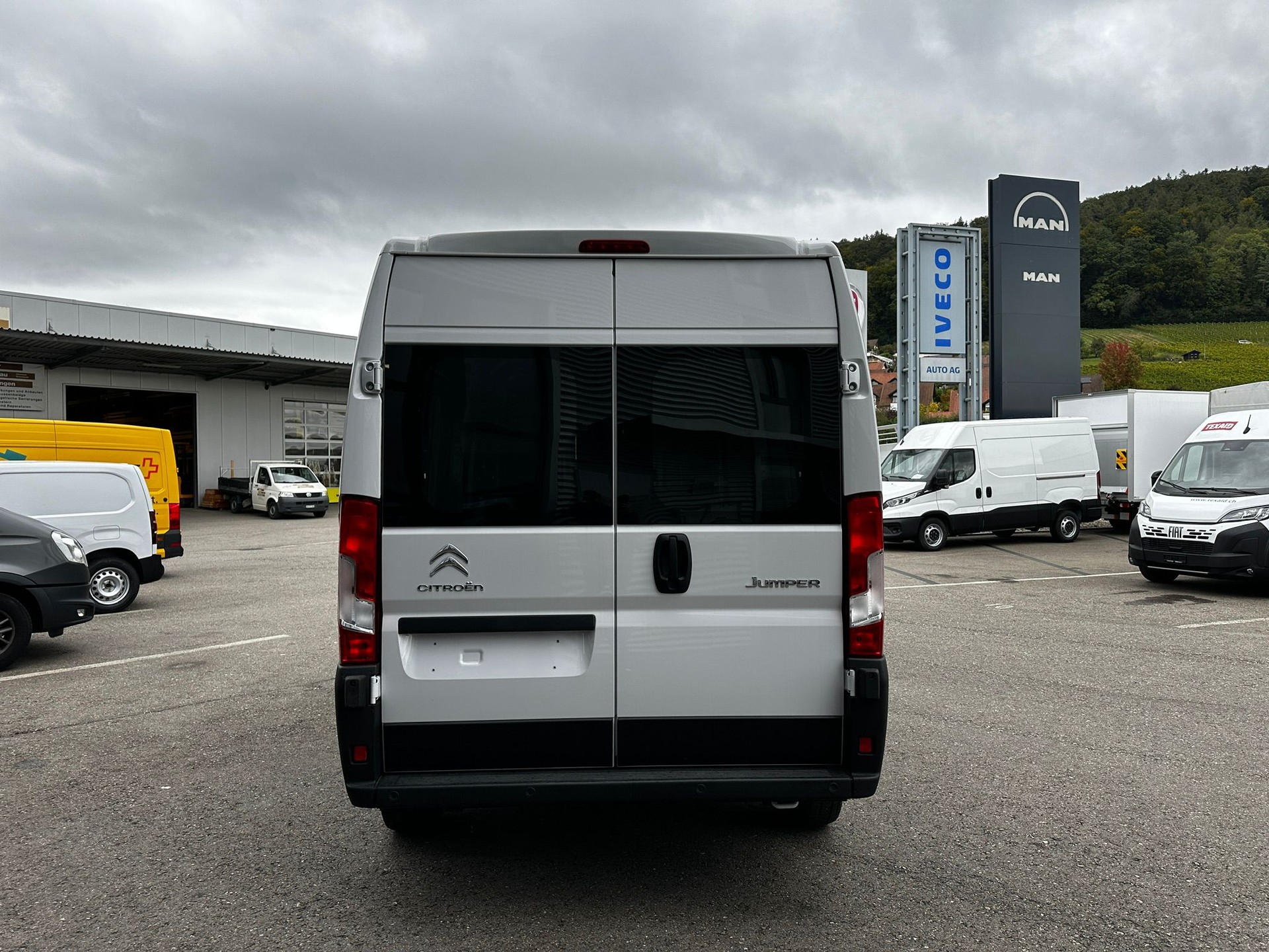 CITROEN Jumper 33 2.2 BlueHDi 140 L3H2-image-6