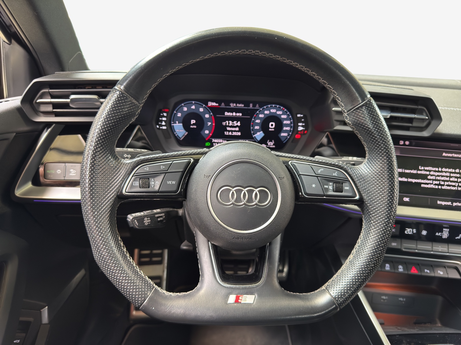 AUDI A3 Sportback 40 TFSI S line quattro S-tronic-image-9