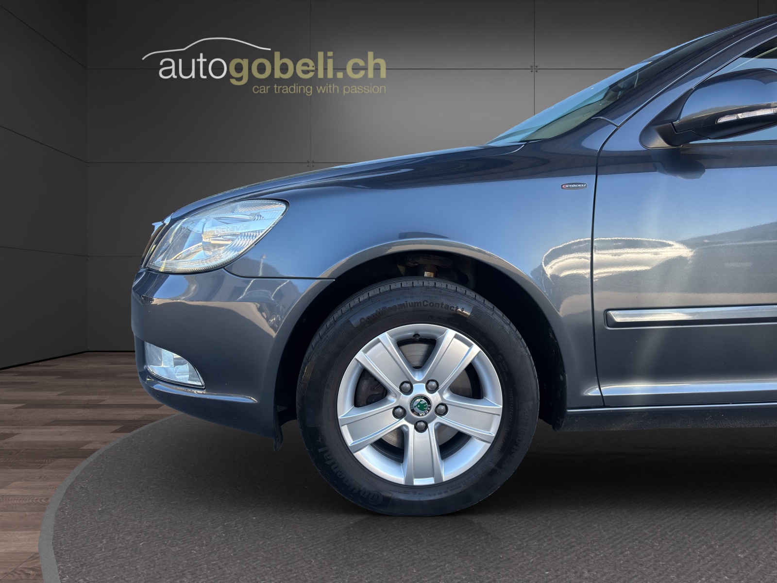 SKODA Octavia Combi 1.8 TSI Adventure 4x4-image-10