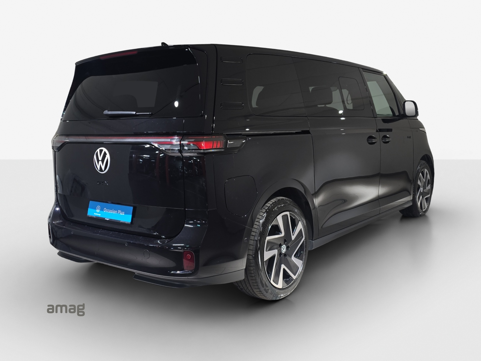 VW ID.Buzz LWB GTX 4 Motion-image-4