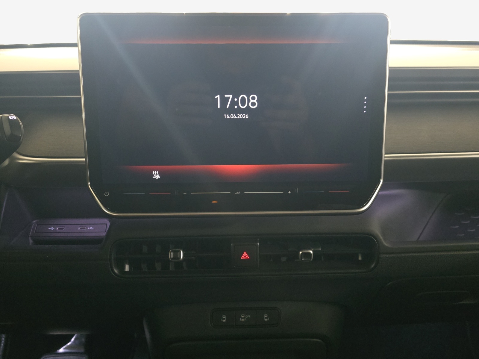 VW ID.Buzz LWB GTX 4 Motion-image-10