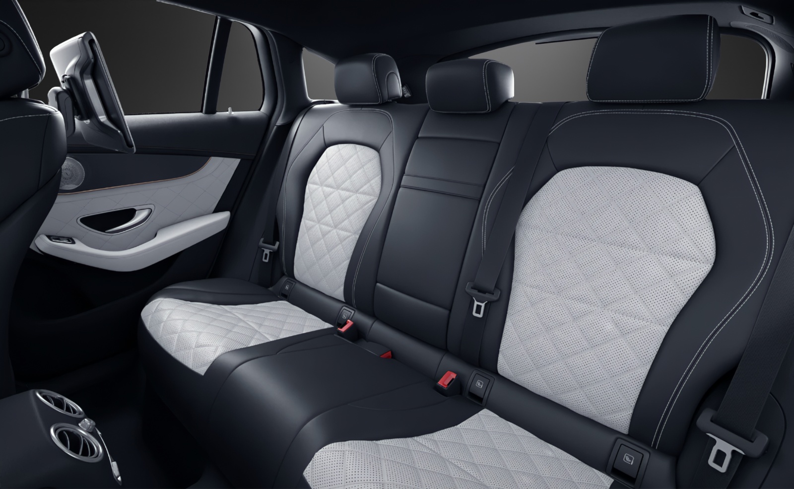 MERCEDES-BENZ EQC 400 AMG Line 4Matic-image-8
