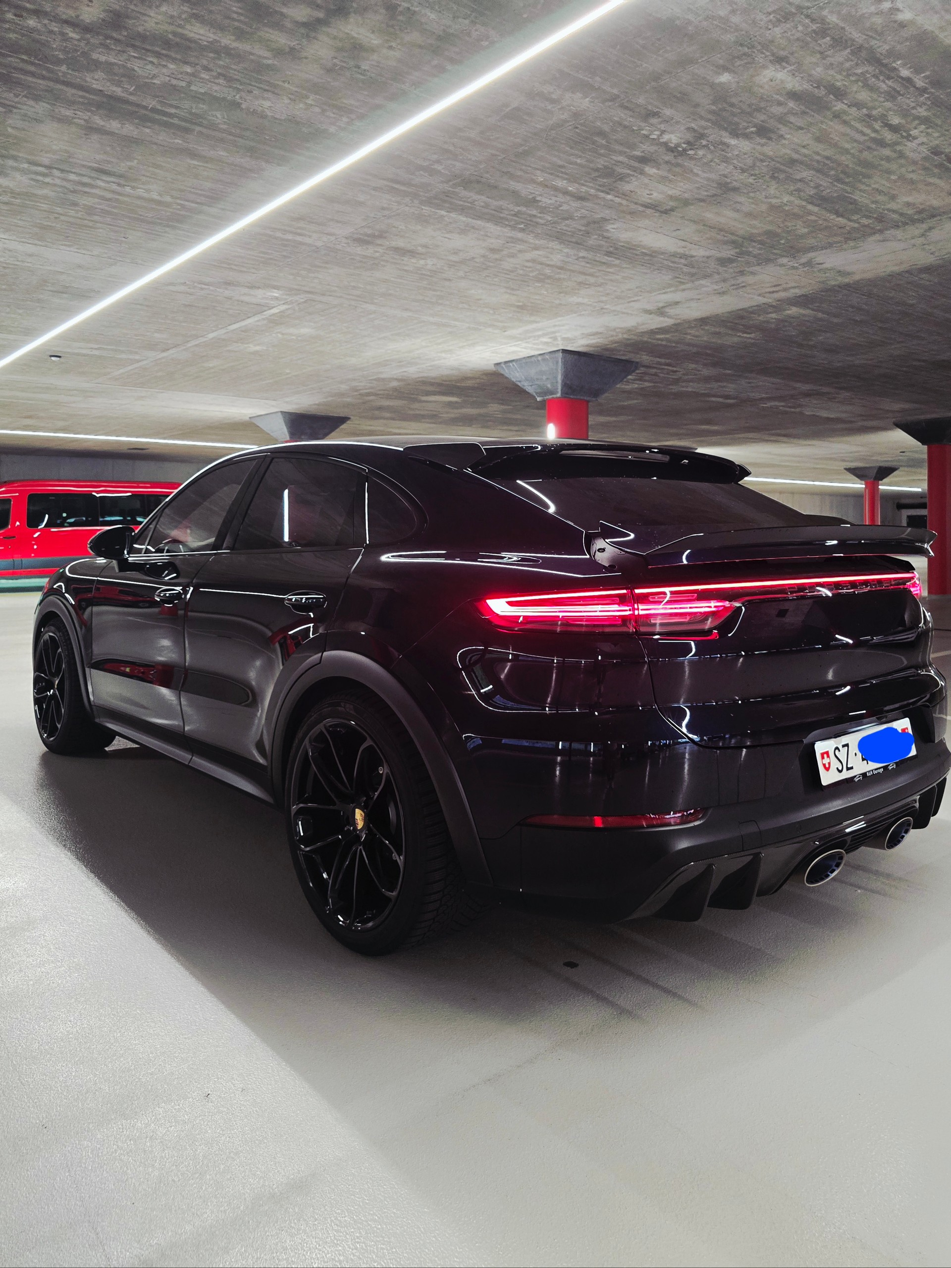 PORSCHE 4.0 V8 Turbo GT-image-0