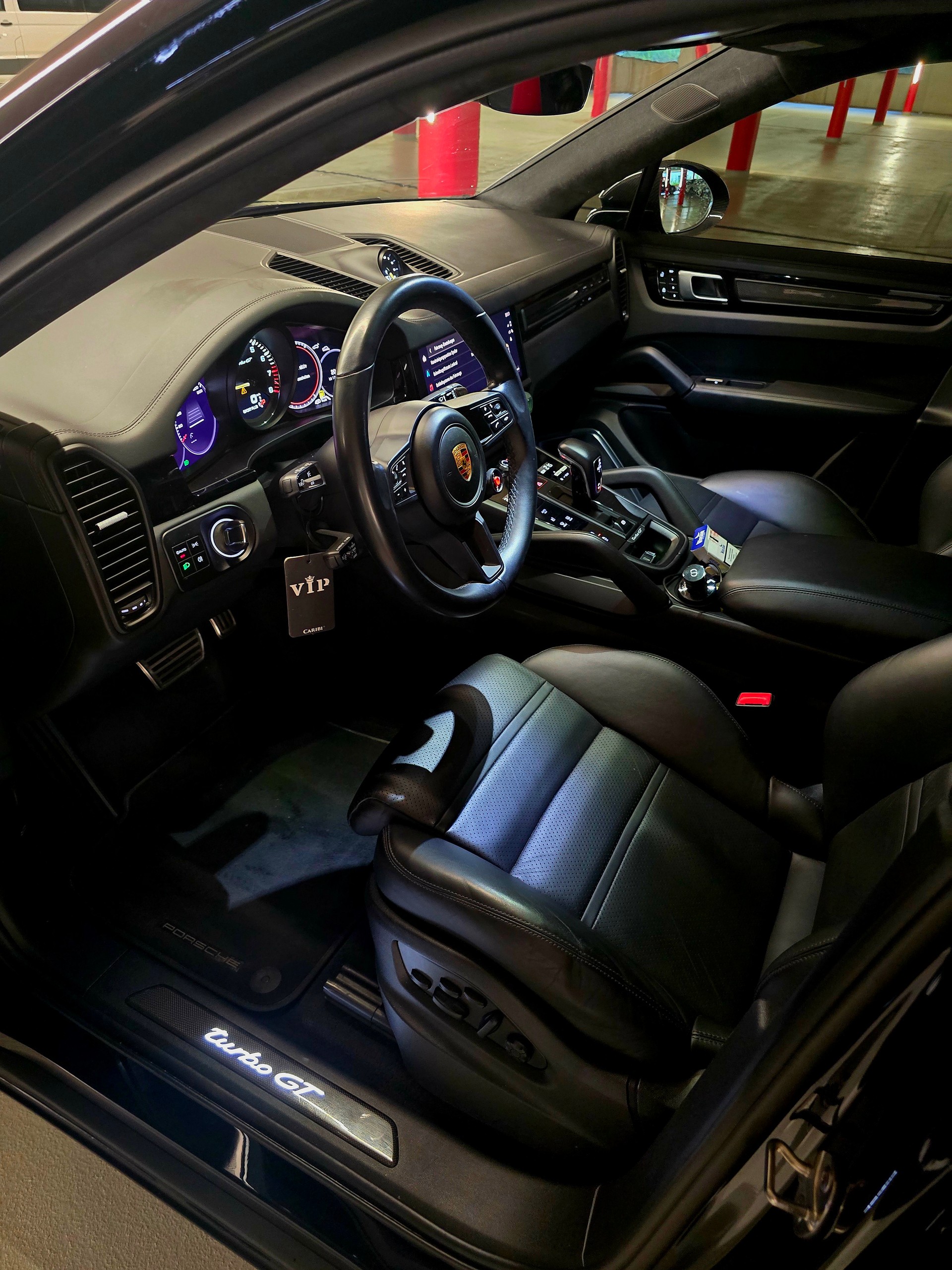 PORSCHE 4.0 V8 Turbo GT-image-4