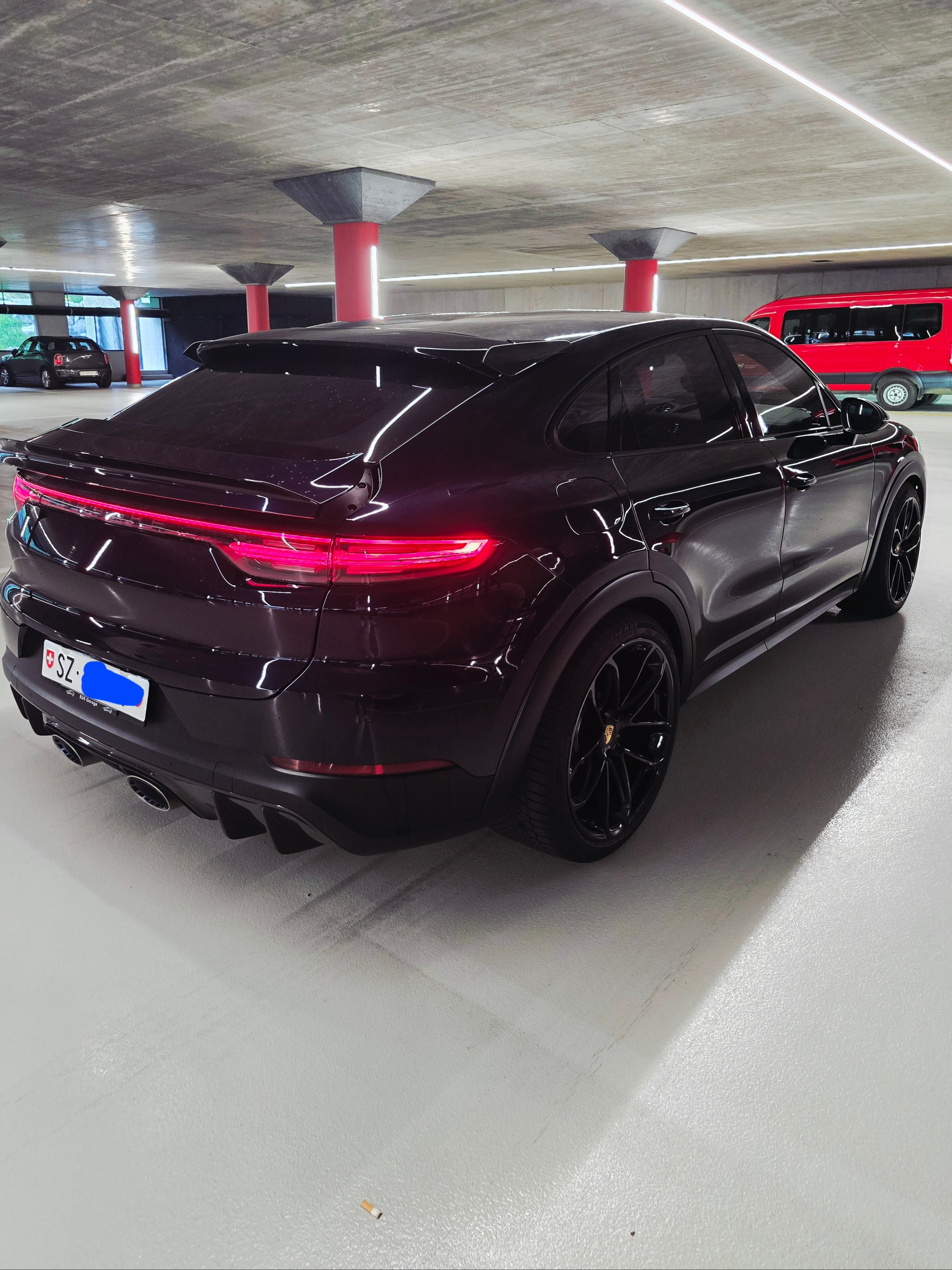 PORSCHE 4.0 V8 Turbo GT-image-1