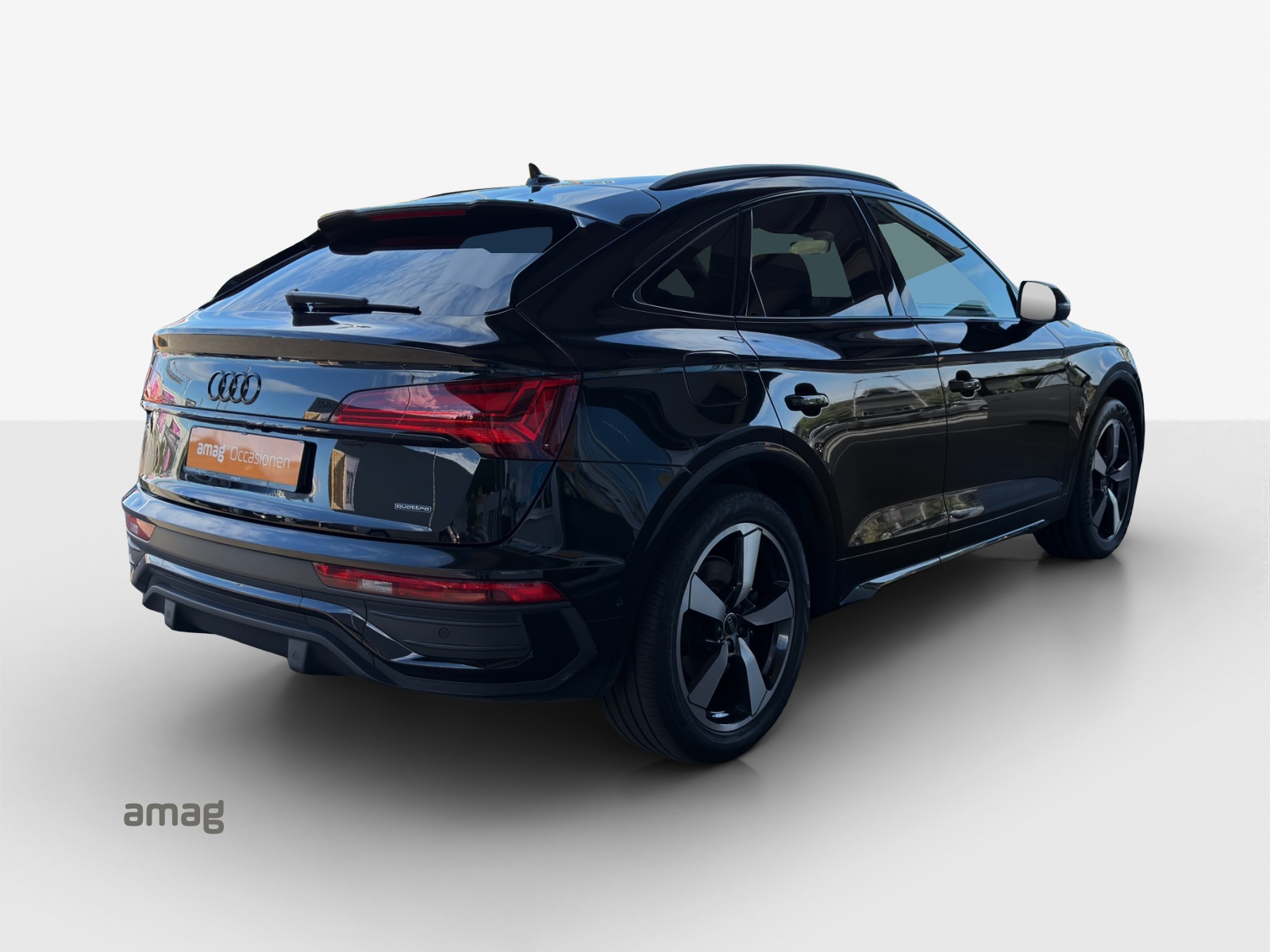 AUDI Q5 Sportback 50 TFSI e PHEV S line quattro S-tronic-image-4