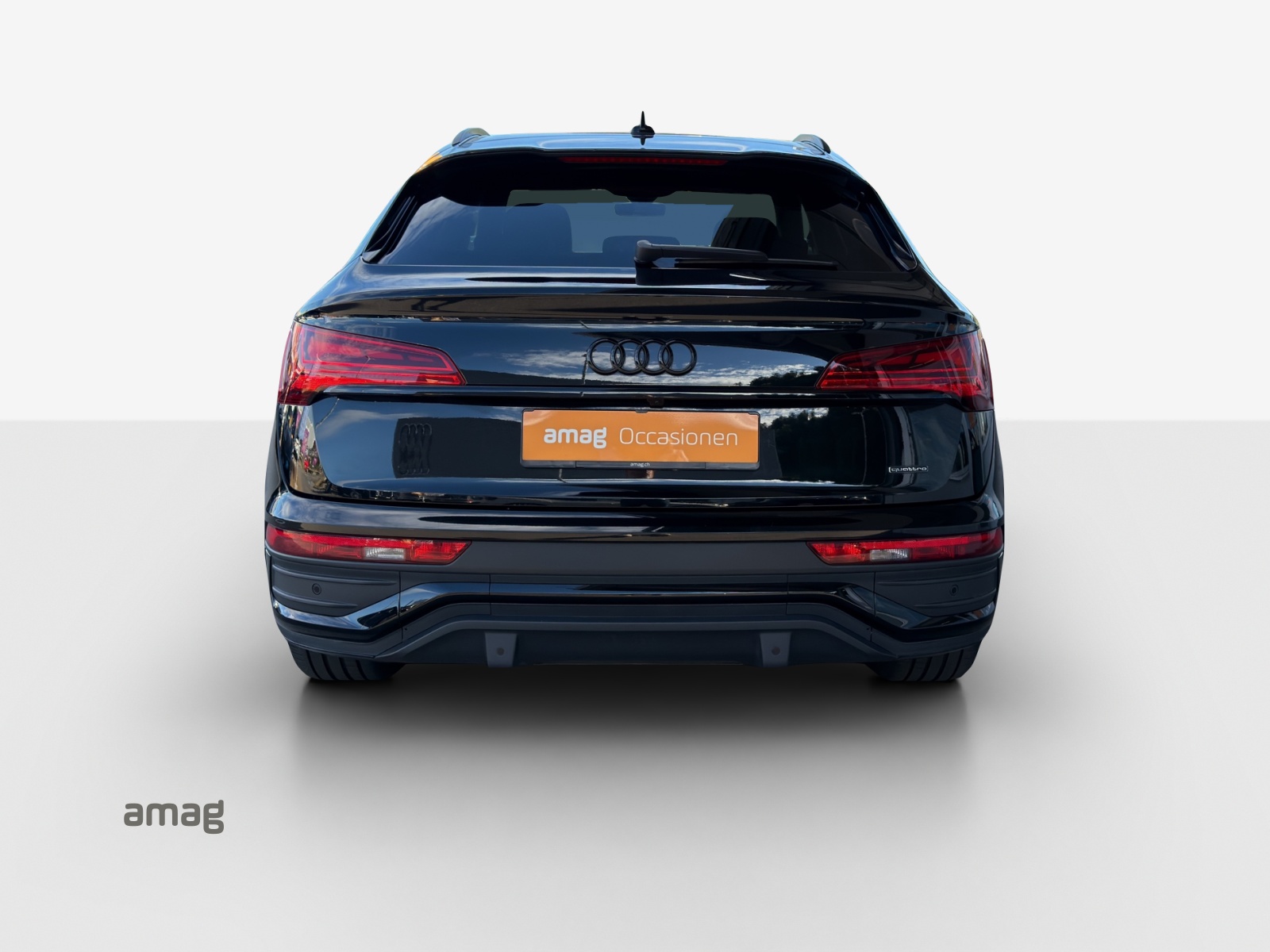 AUDI Q5 Sportback 50 TFSI e PHEV S line quattro S-tronic-image-3