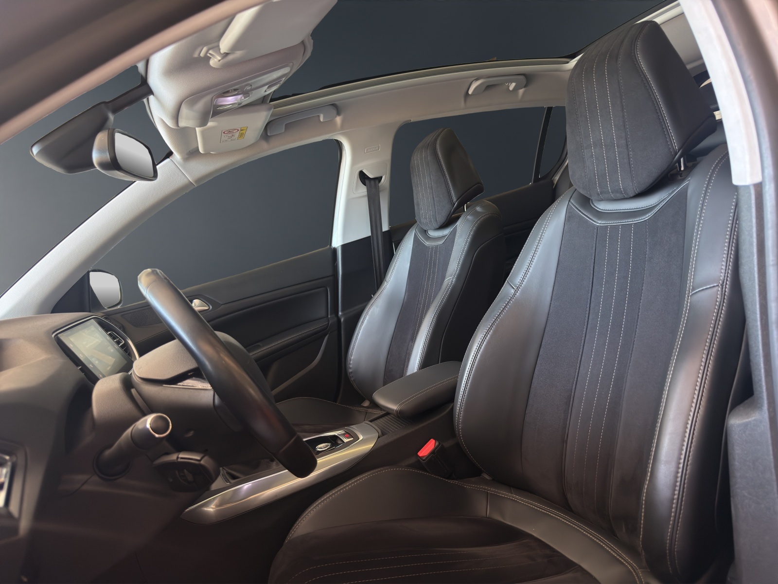 PEUGEOT 308 1.2 THP Féline Automatic-image-15