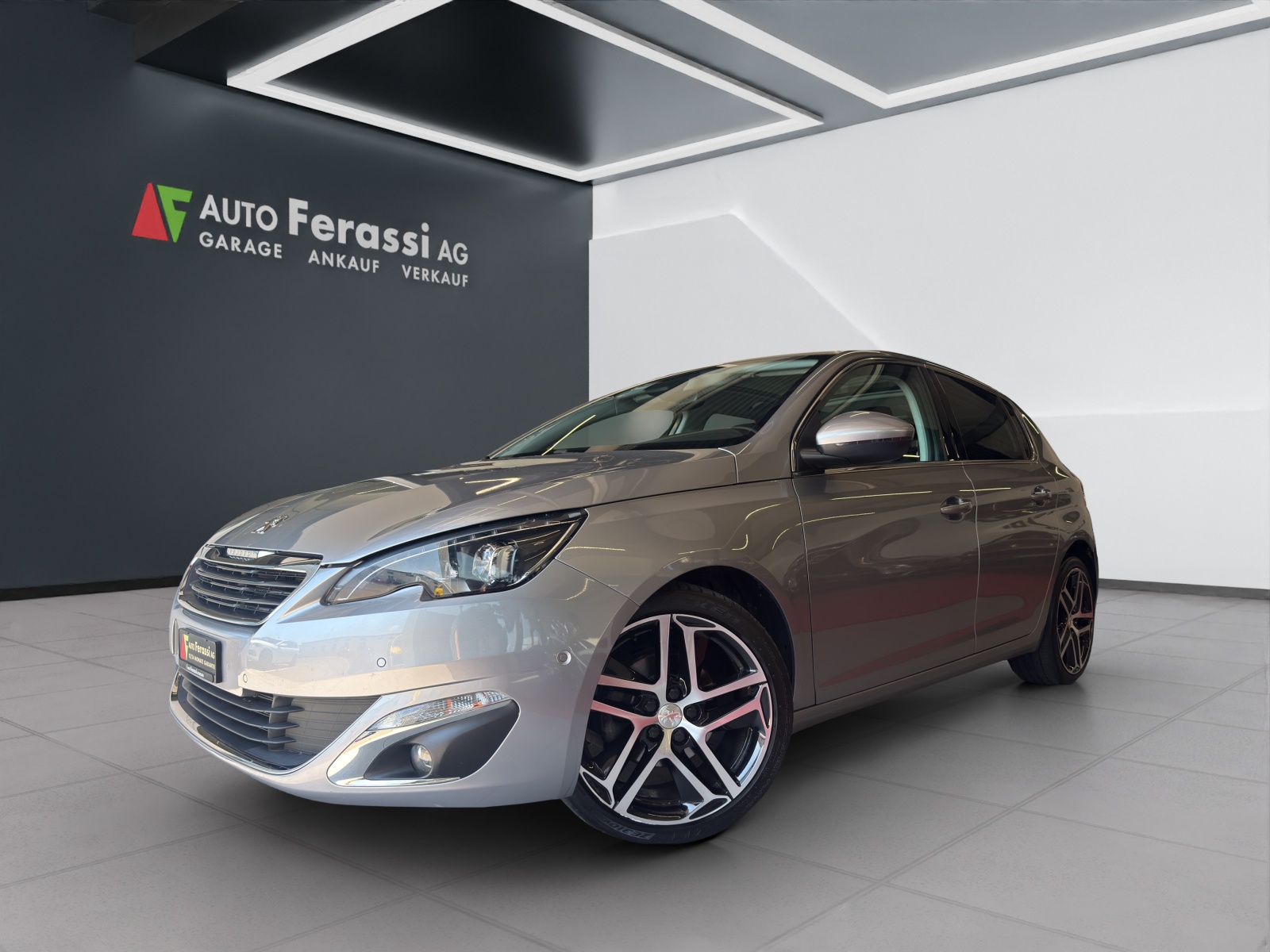 PEUGEOT 308 1.2 THP Féline Automatic-image-0