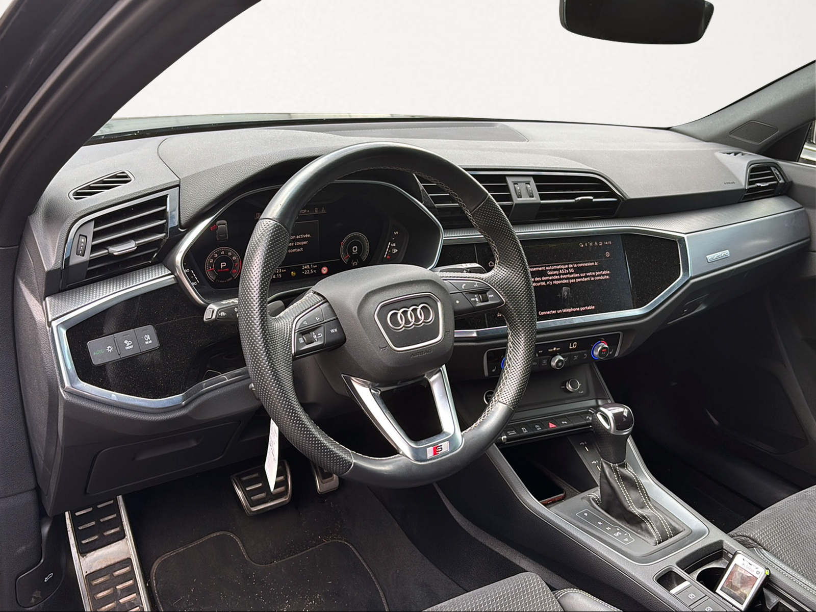AUDI Q3 Sportback 45 TFSI S line quattro S-tronic-image-2