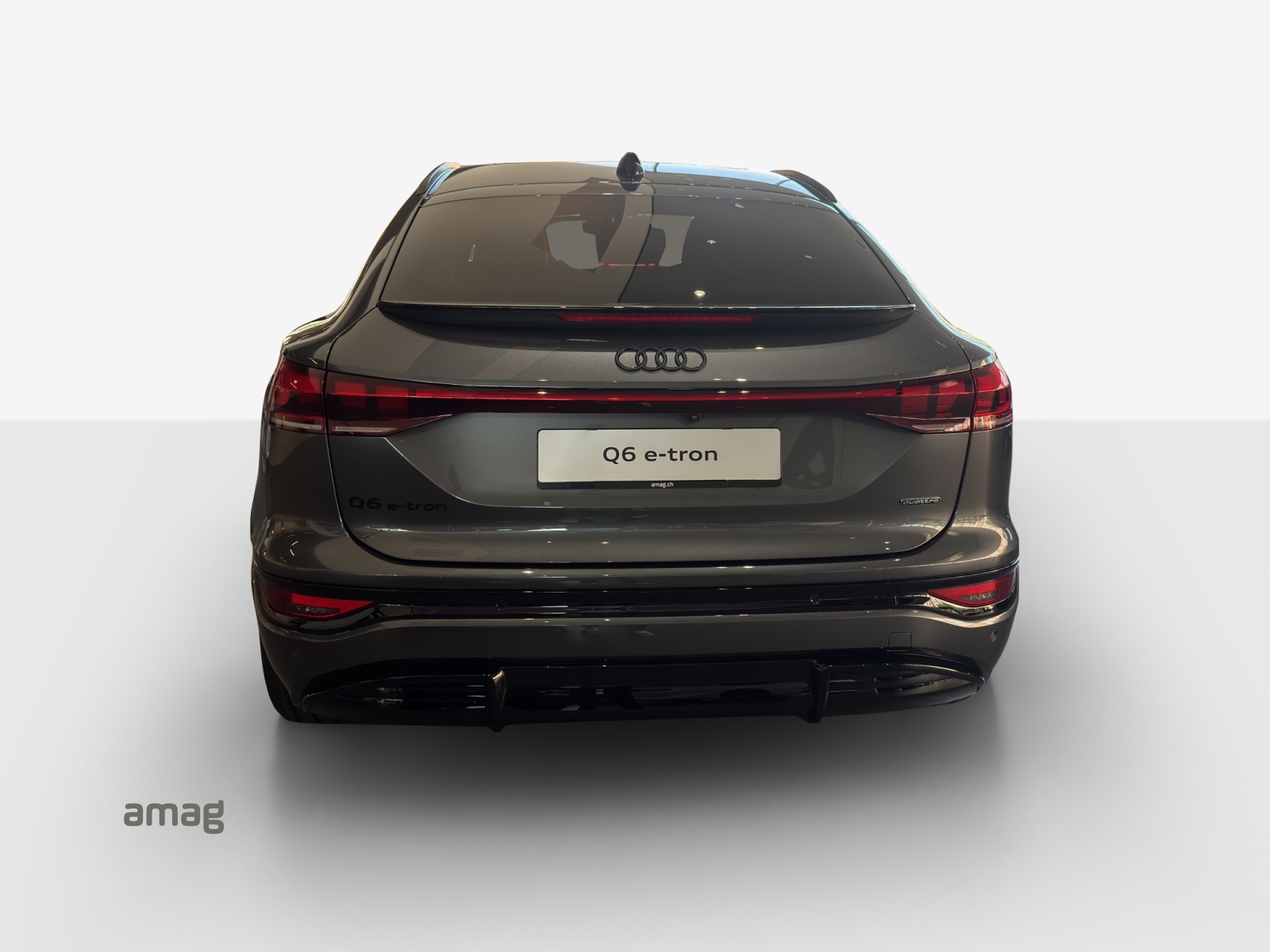 AUDI Q6 Sportback e-tron quattro-image-3