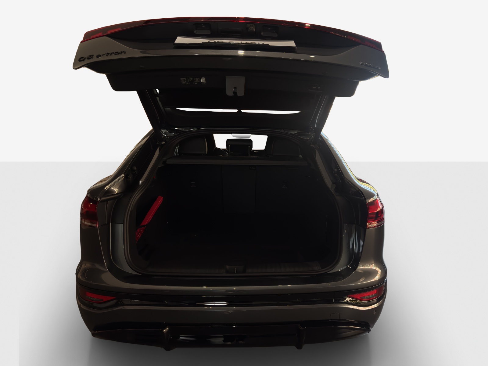AUDI Q6 Sportback e-tron quattro-image-12