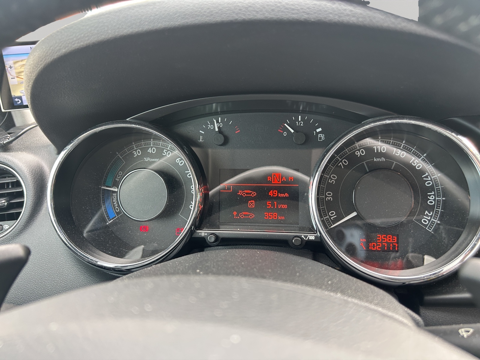 PEUGEOT 3008 HYbrid4 2.0 HDI EGS6-image-20