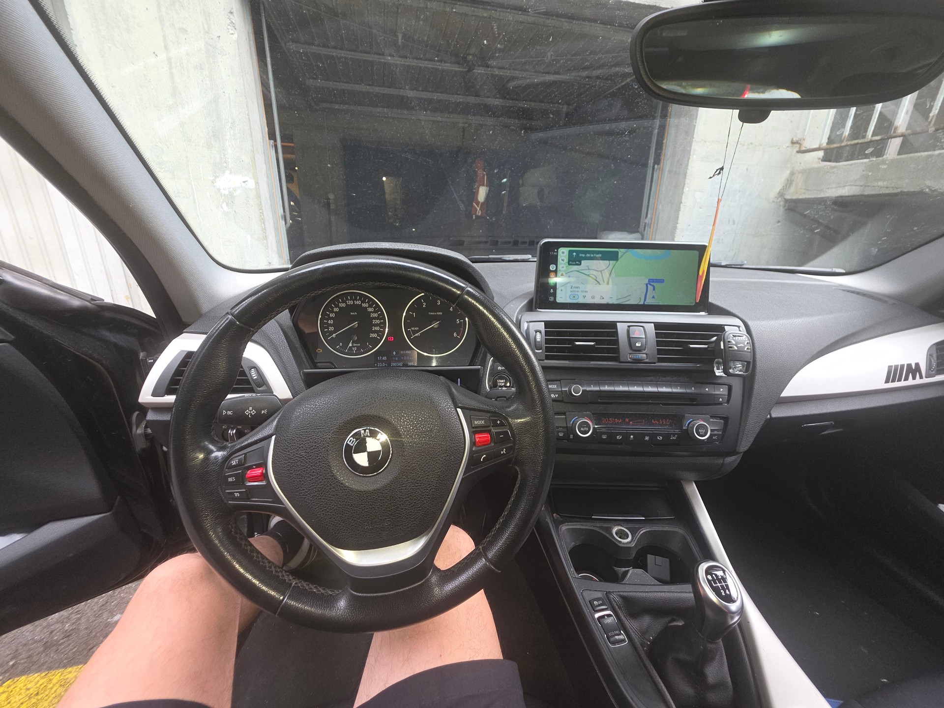 BMW 116d EfficD Edition-image-0