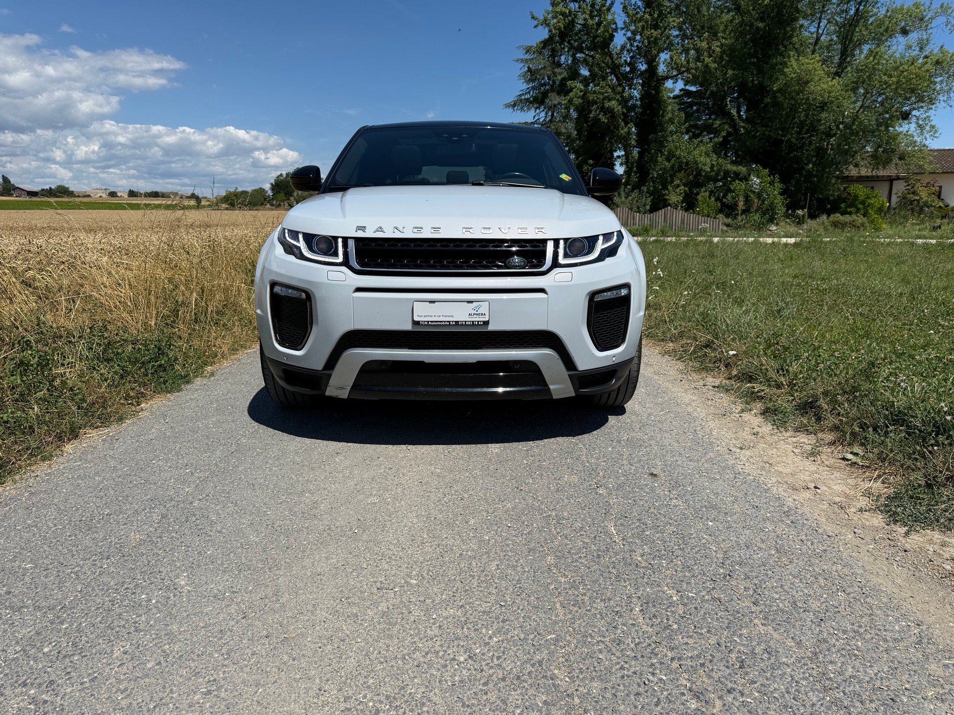 LAND ROVER Range Rover Evoque 2.0 Si4 SE Dynamic AT9-image-2