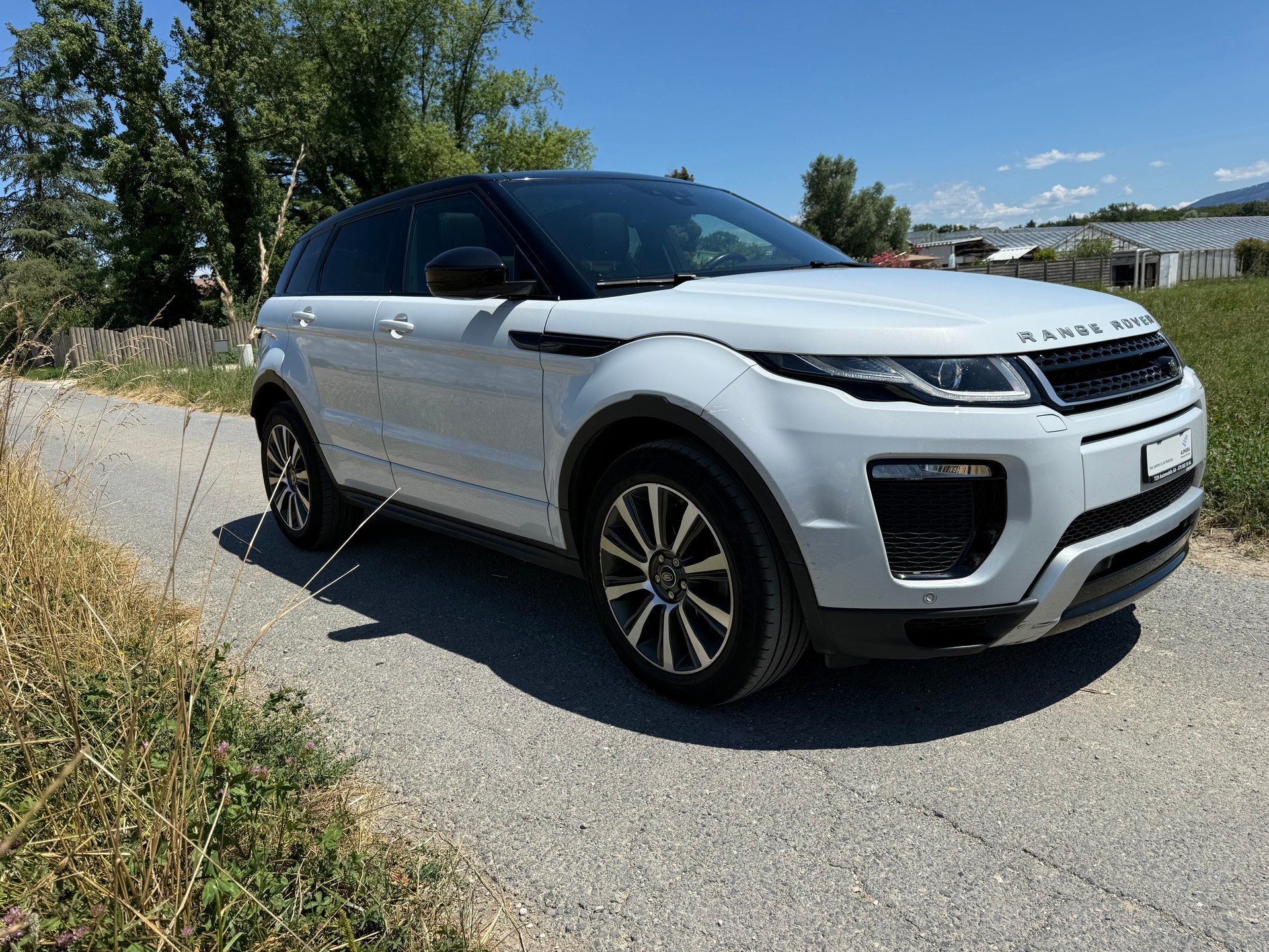 LAND ROVER Range Rover Evoque 2.0 Si4 SE Dynamic AT9-image-1