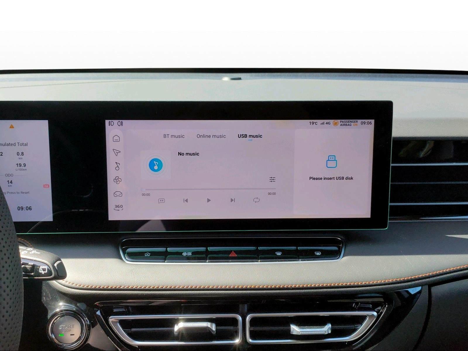 MG HS 1.5 Hybrid Luxury-image-11