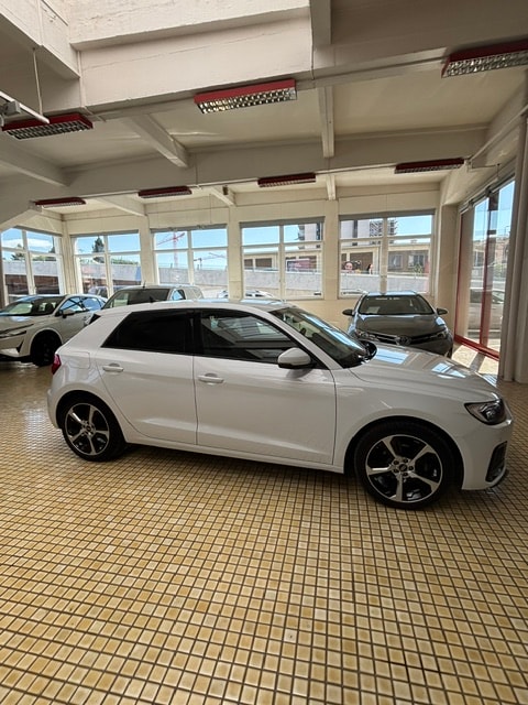 AUDI A1 Sportback 30 TFSI advanced Attraction S-tronic-image-2