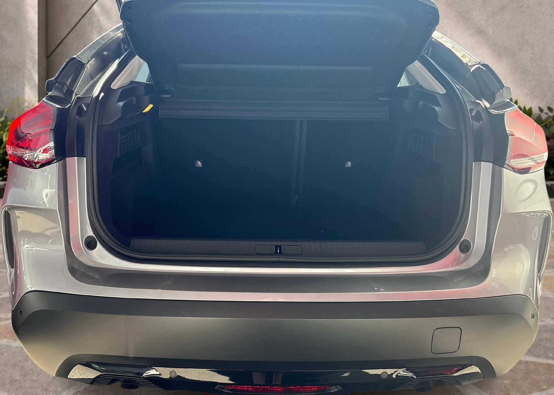 CITROEN C4 1.2 PureTech Swiss Edition-image-12