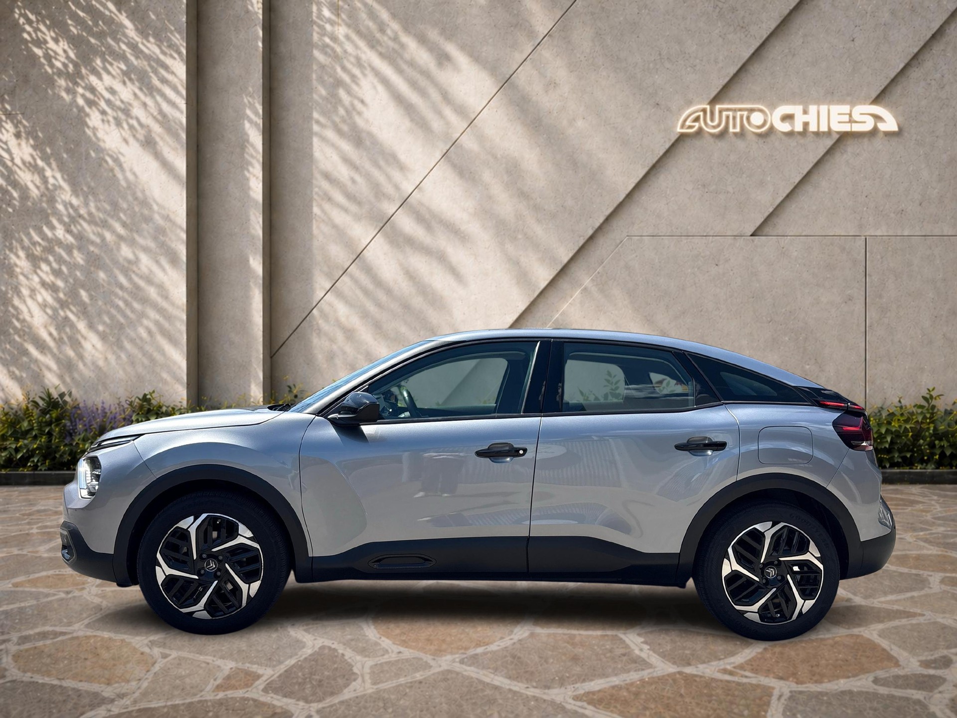 CITROEN C4 1.2 PureTech Swiss Edition-showroom-element-1