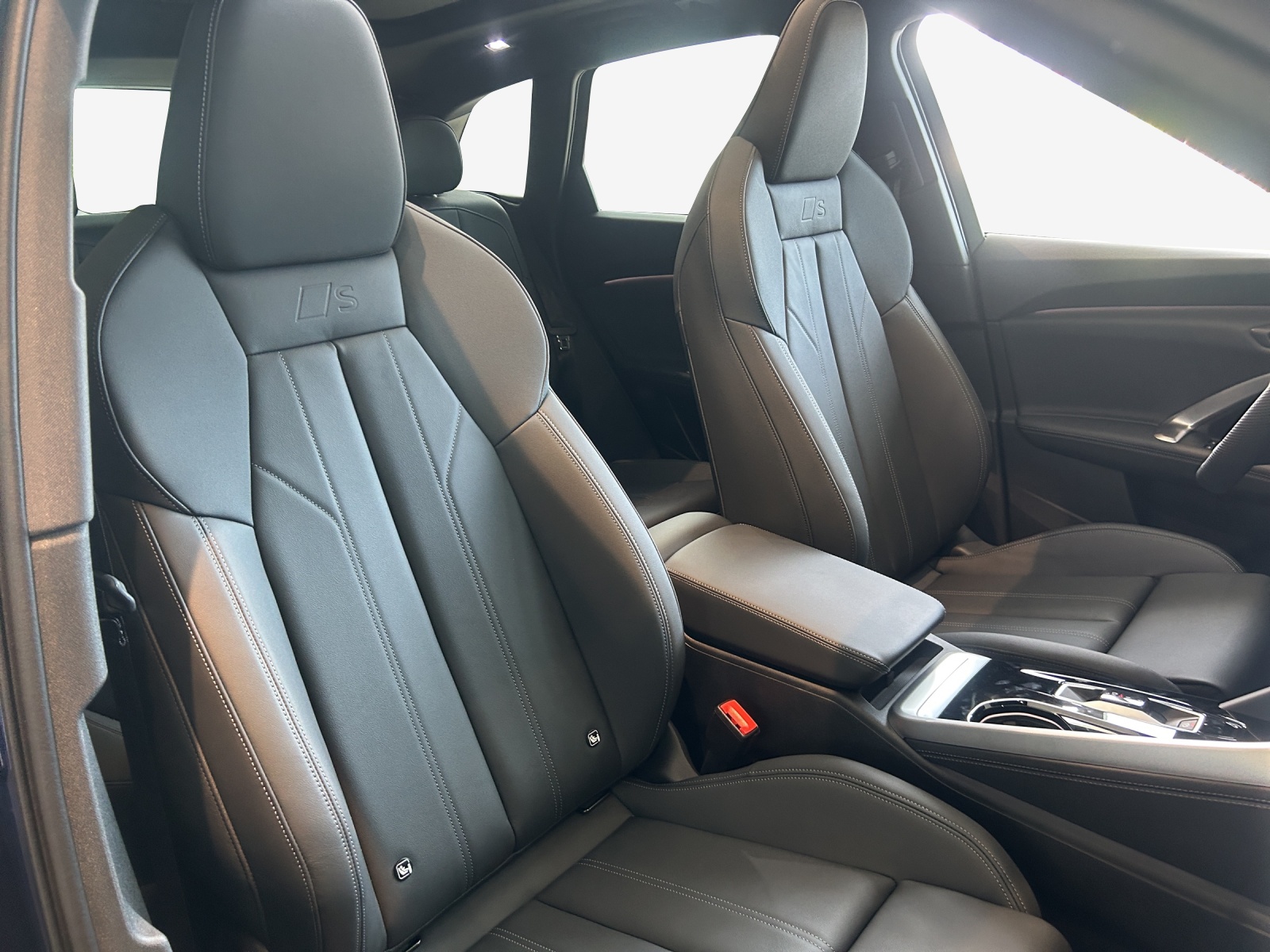AUDI Q5 e-hybrid quattro 220 kW S-tronic-image-14