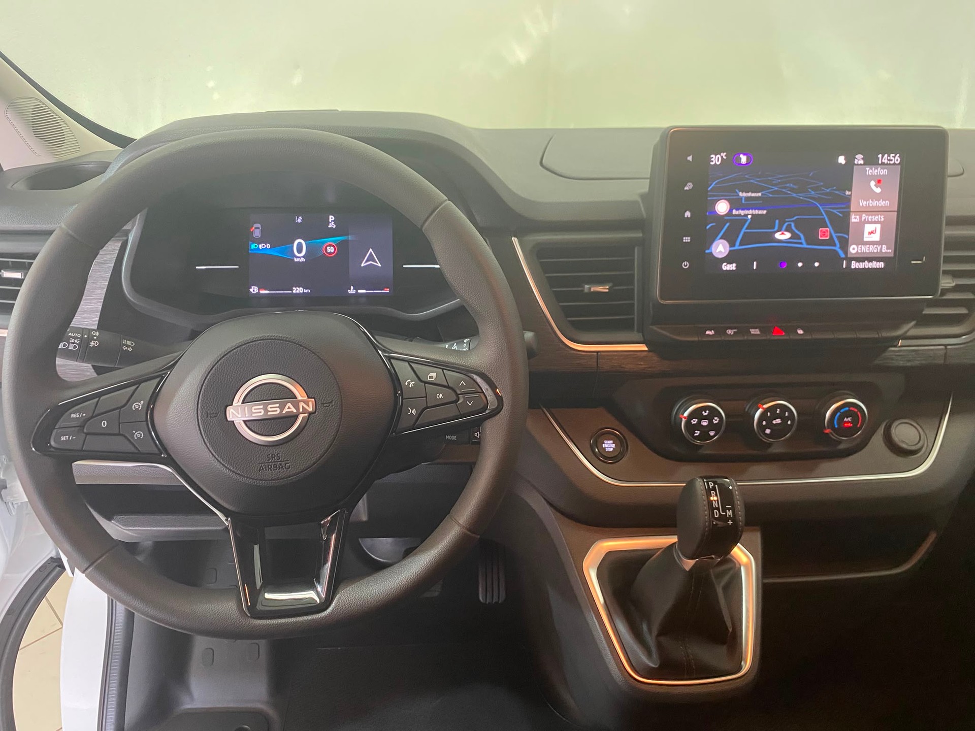 NISSAN Primastar dCi 170 3.0 L2H1 8 Pl. Tekna DCT-image-9
