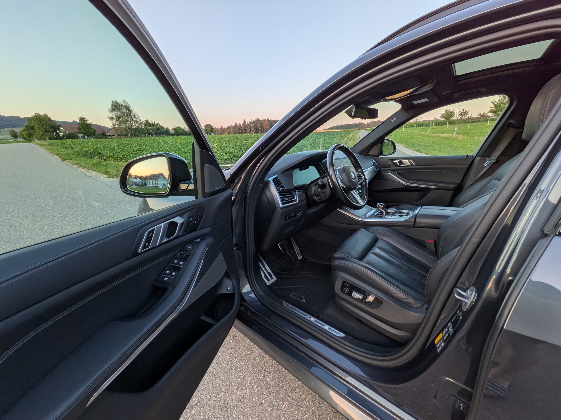 BMW X5 xDrive45e M Sport Steptronic-image-16