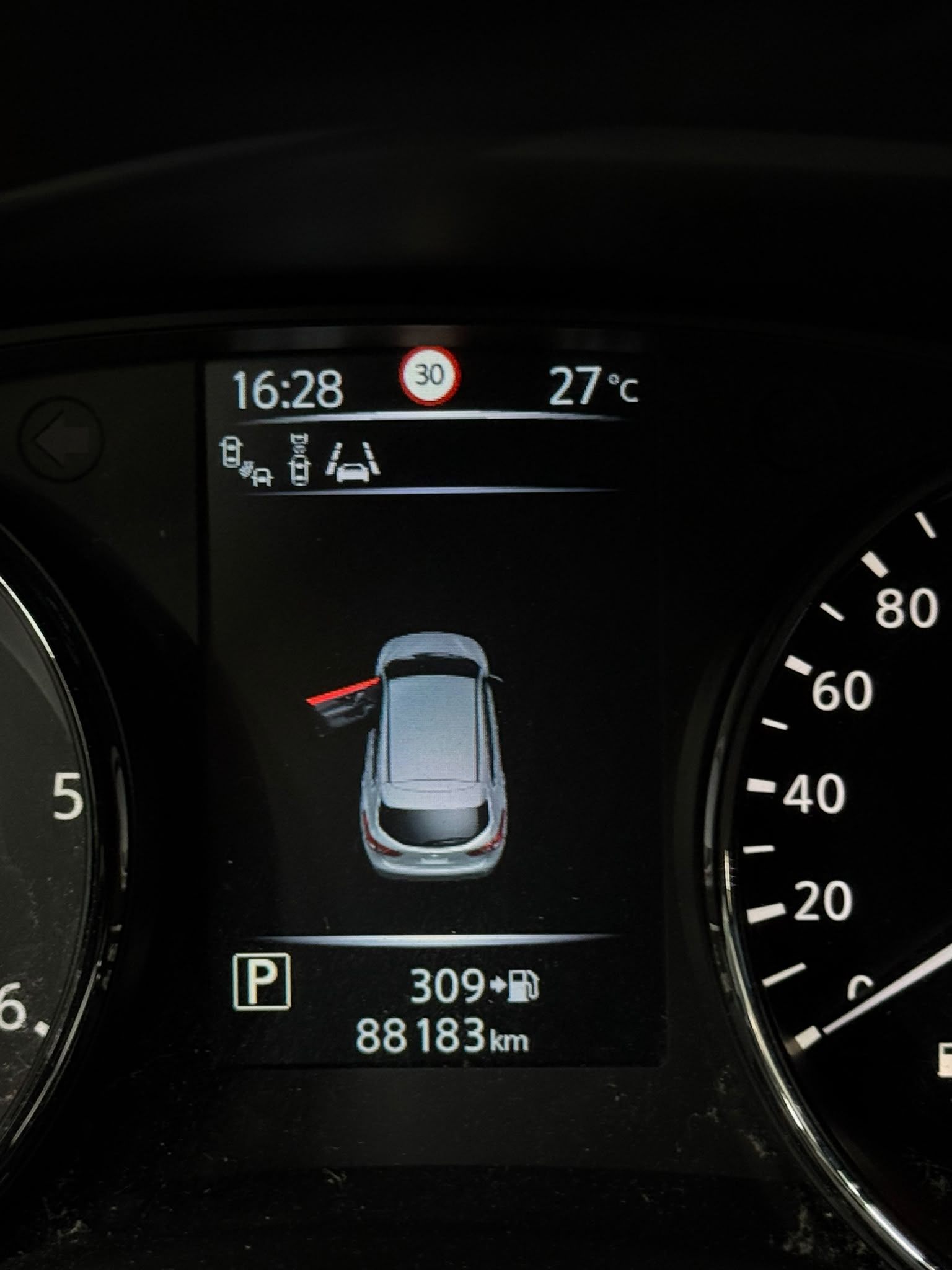 NISSAN Qashqai 1.6 dCi tekna Xtronic CVT-image-18