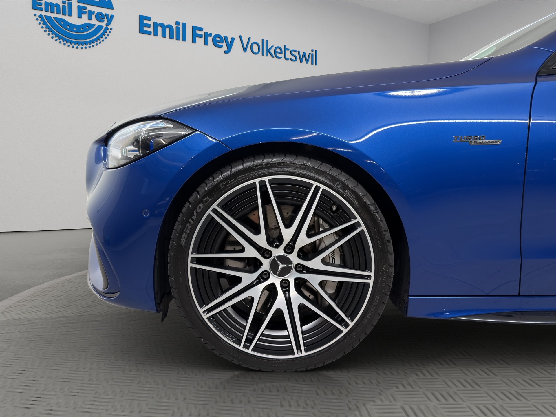 MERCEDES-BENZ C 43 AMG 4matic Kombi-image-3