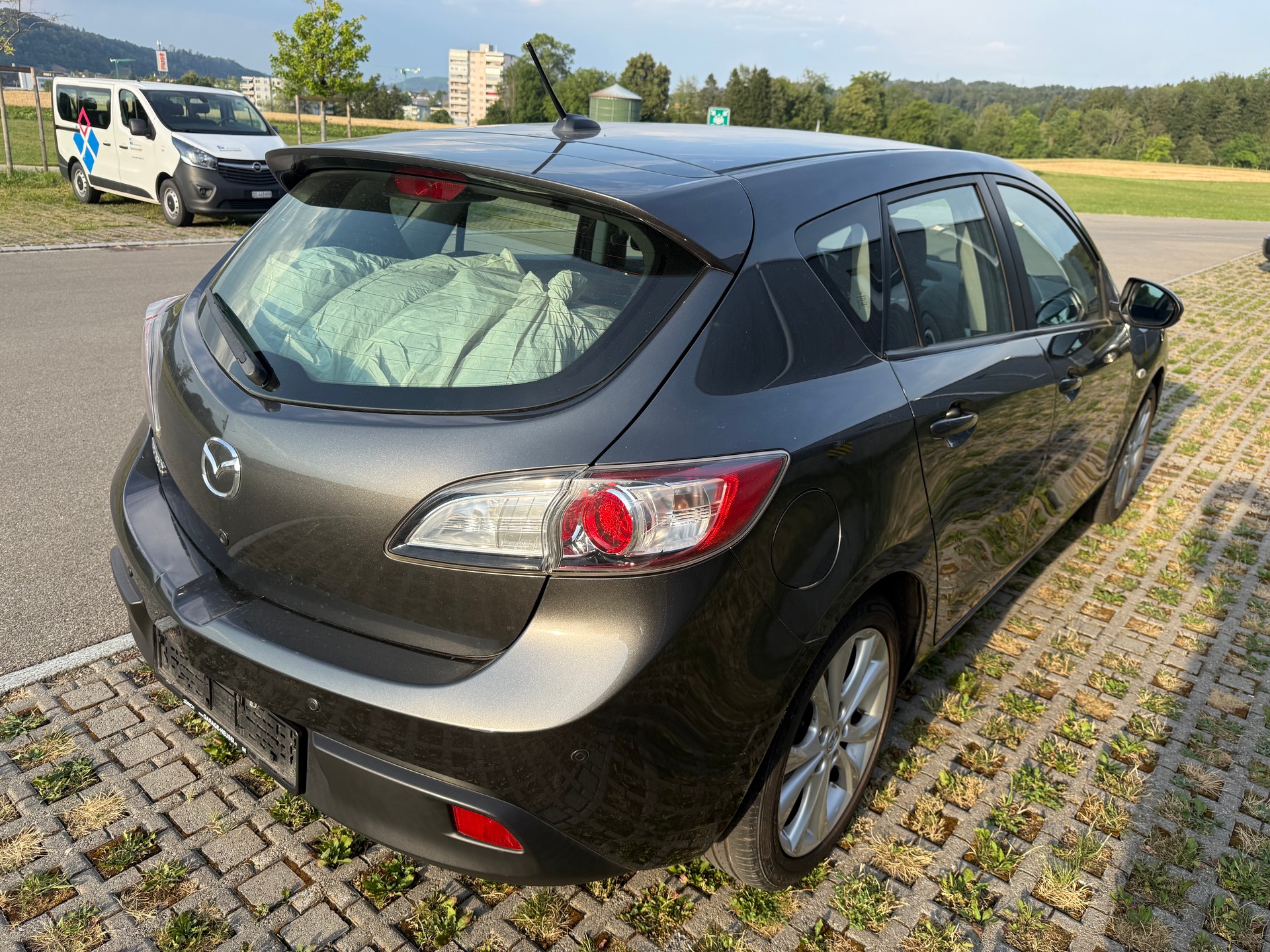 MAZDA 3 2.0 16V DISI Sport-image-16