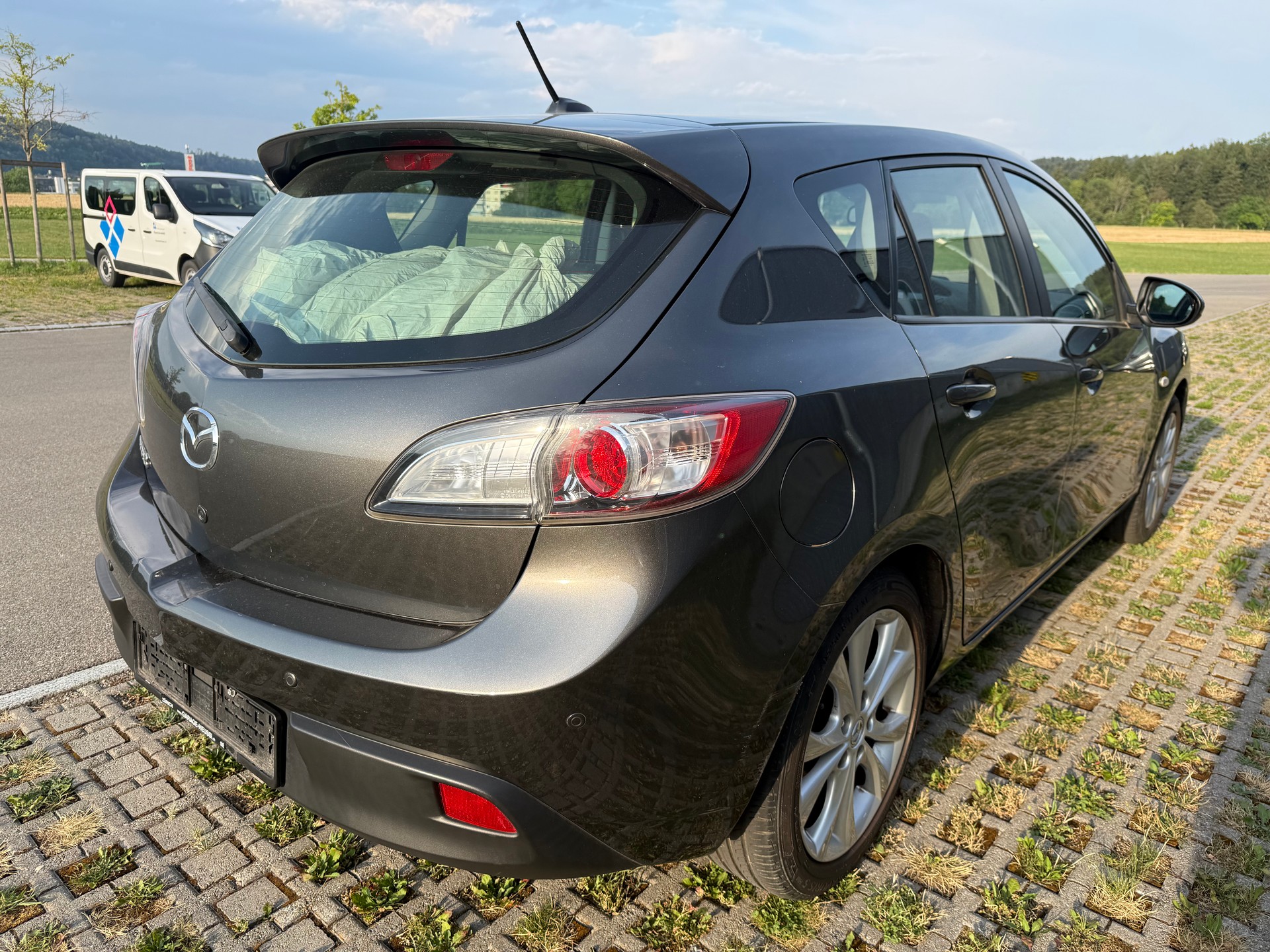 MAZDA 3 2.0 16V DISI Sport-image-12