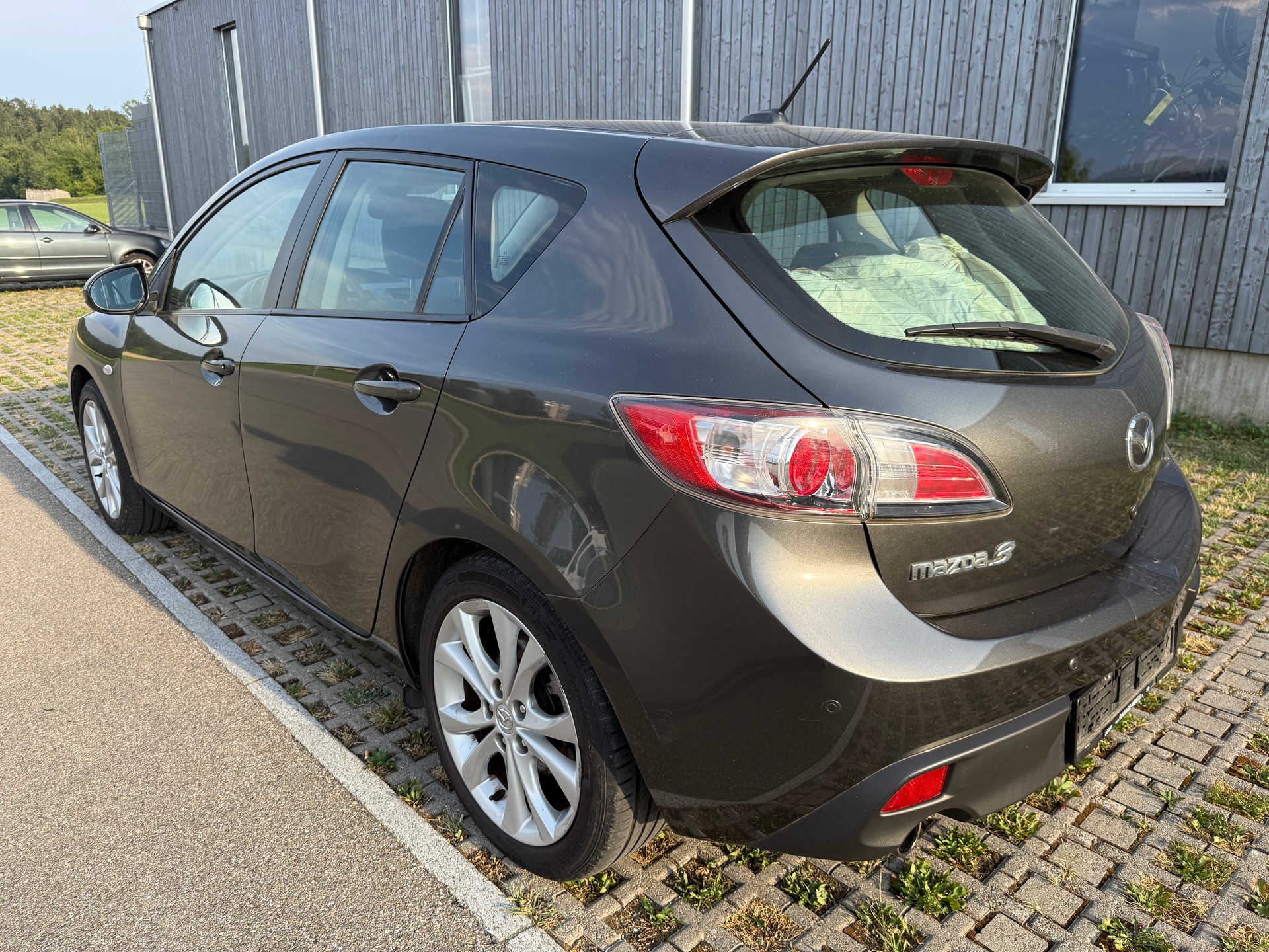 MAZDA 3 2.0 16V DISI Sport-image-17