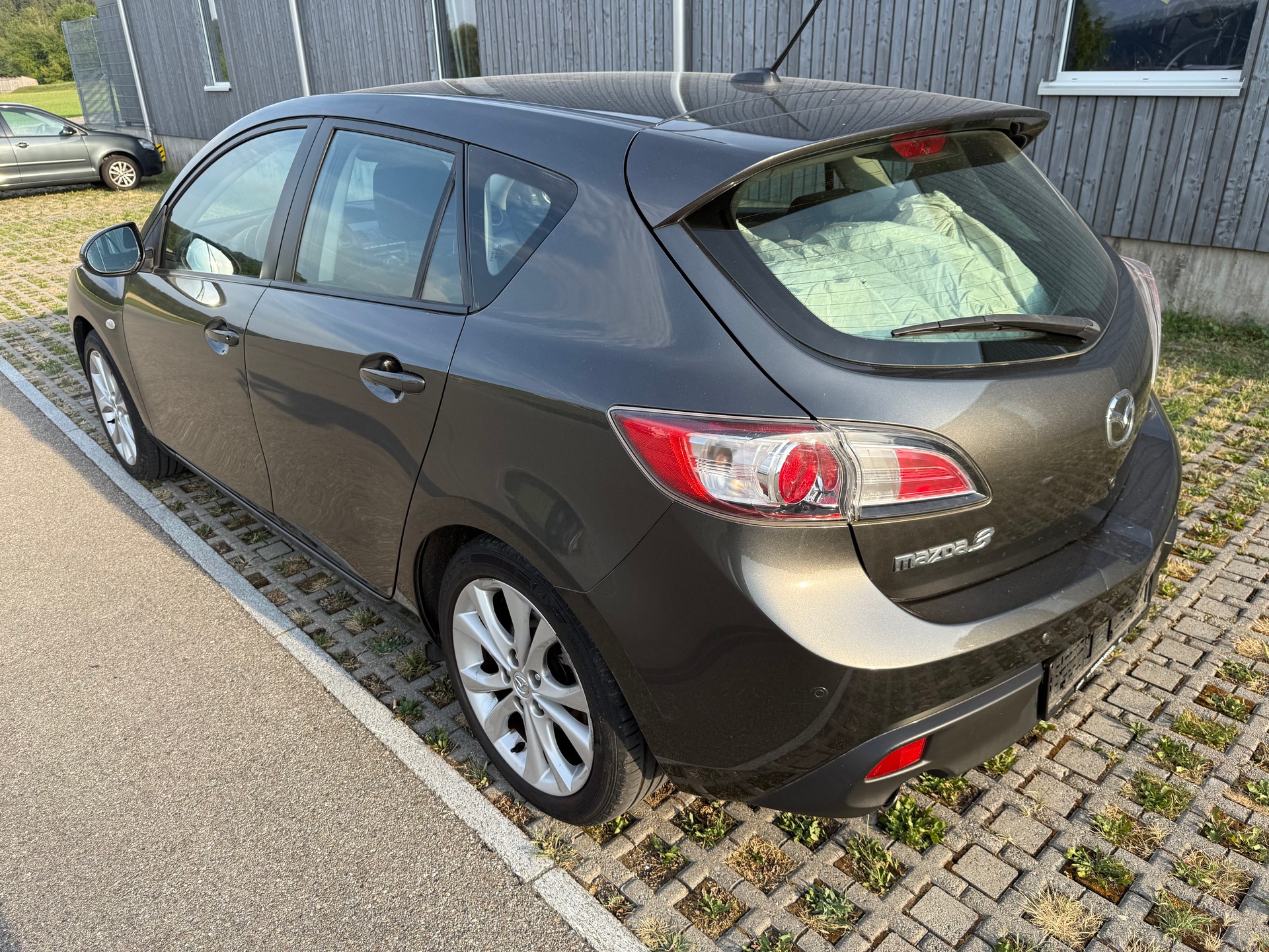 MAZDA 3 2.0 16V DISI Sport-image-15