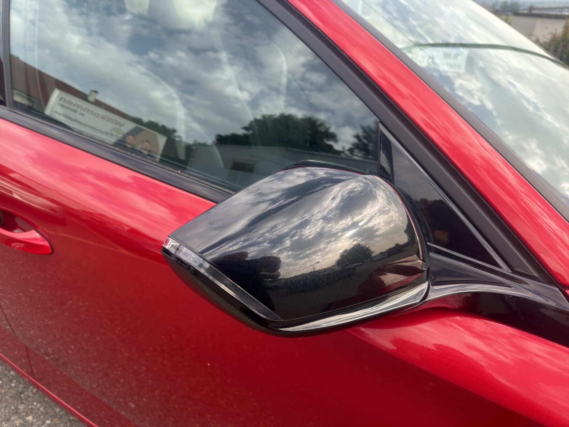 PEUGEOT 308 SW 1.2 PureTech Allure-image-33