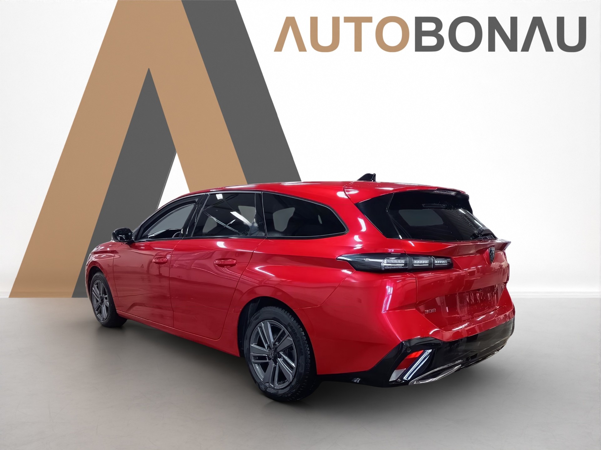 PEUGEOT 308 SW 1.2 PureTech Allure-image-1