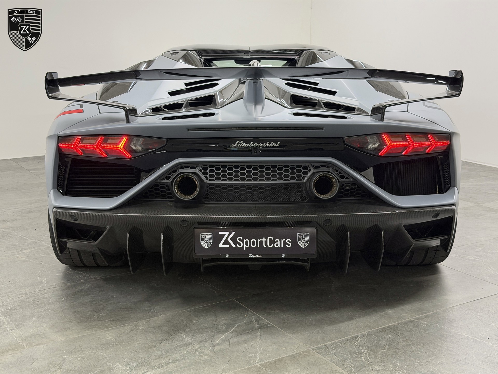 LAMBORGHINI Aventador LP770-4 SVJ Grigio Acheso Matt Roadster ISR ( 1 di 800 )-image-9
