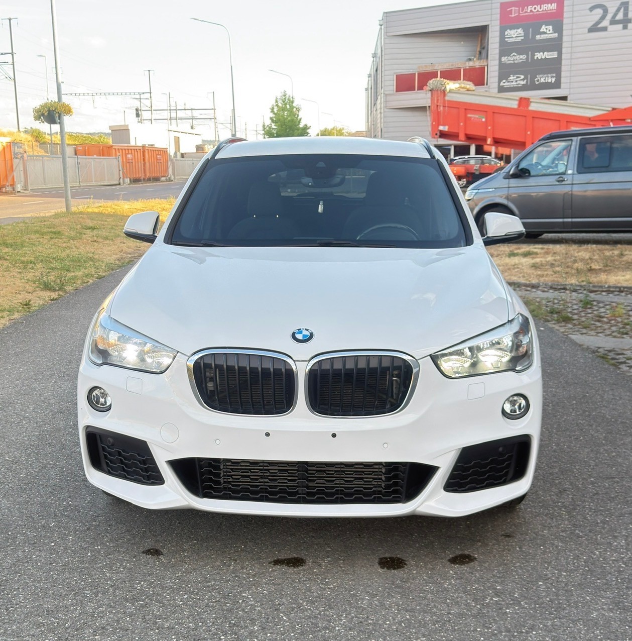 BMW X1 xDrive 25i M Sport Steptronic-image-10