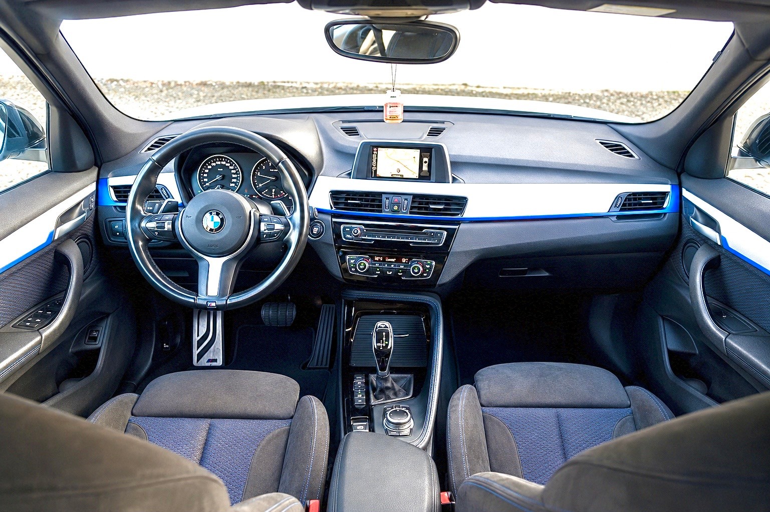 BMW X1 xDrive 25i M Sport Steptronic-image-2
